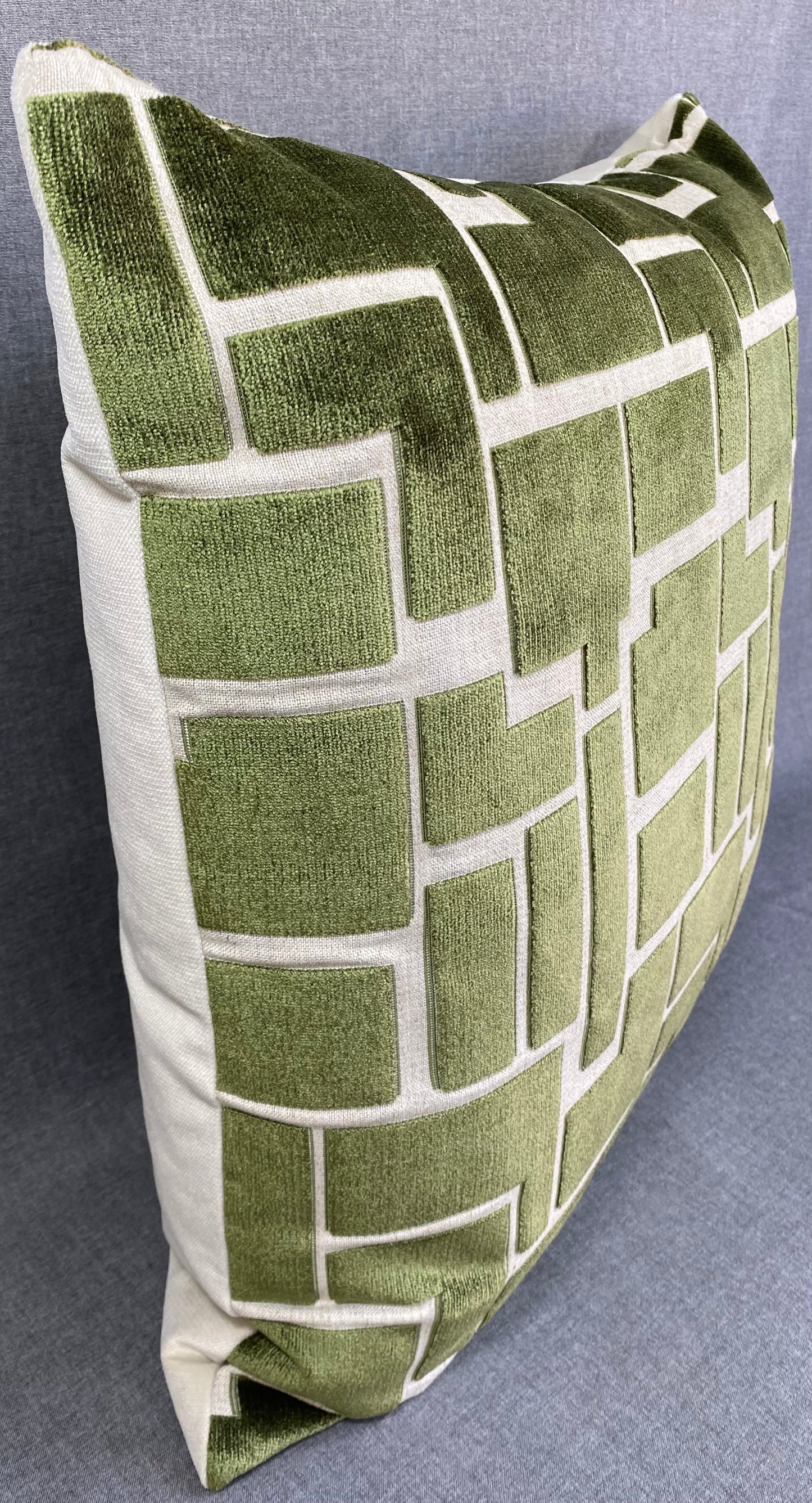 Luxury Pillow - 24" x 24" - Aura-Olive