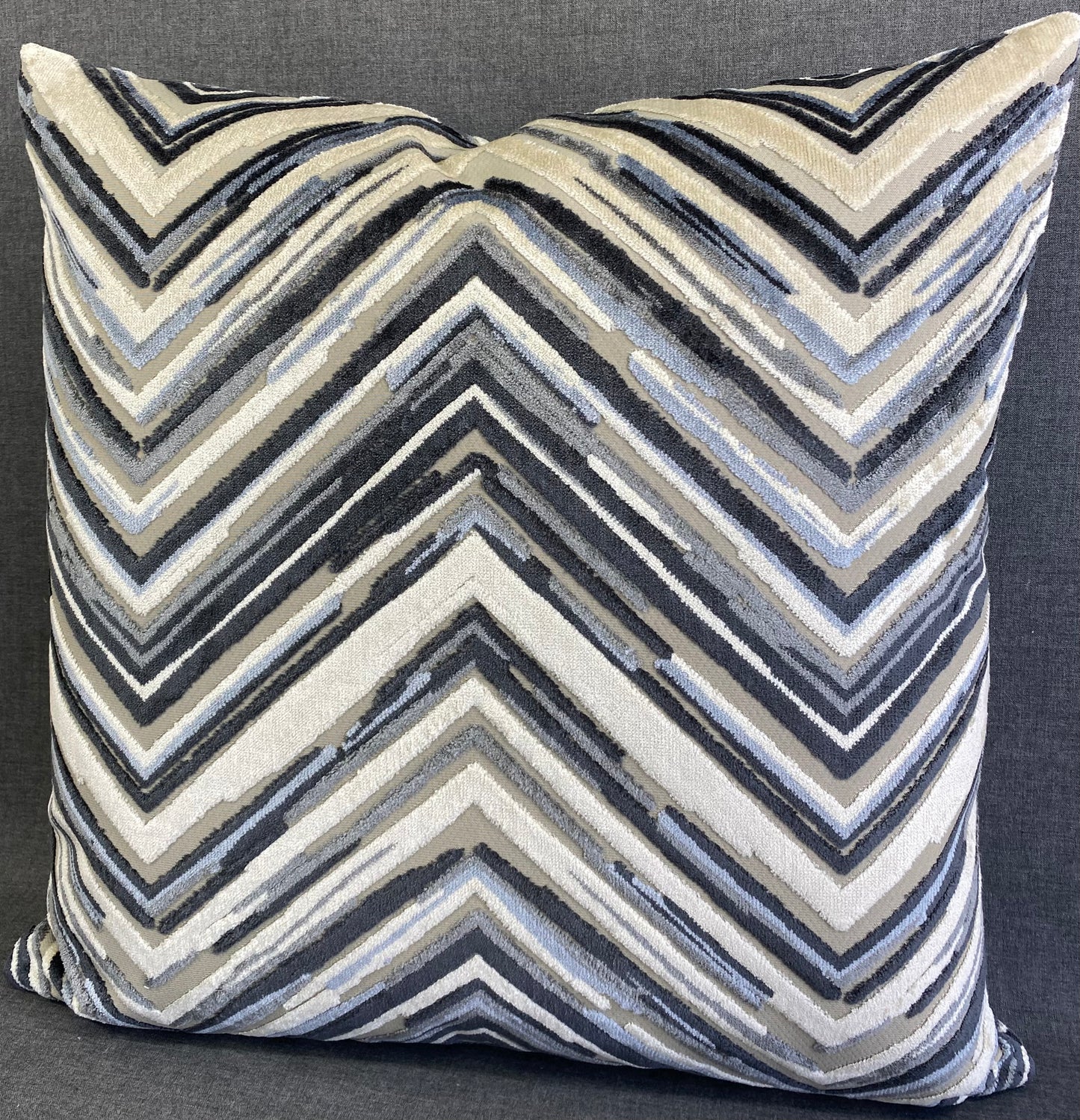 Luxury Pillow - 24" x 24" - Del Mar-Blue