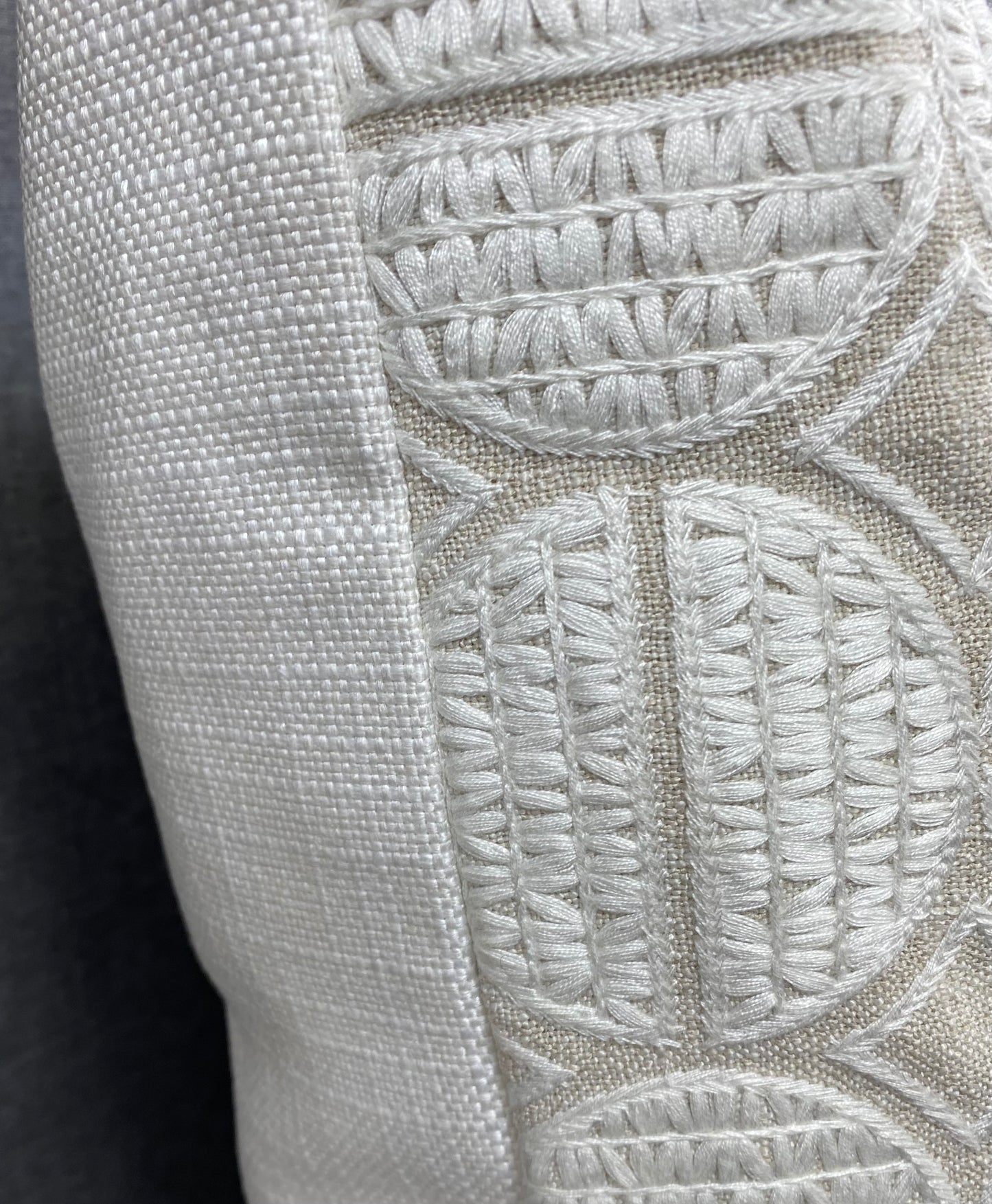 Luxury Pillow - 24" x 24" - Medallions-Oyster