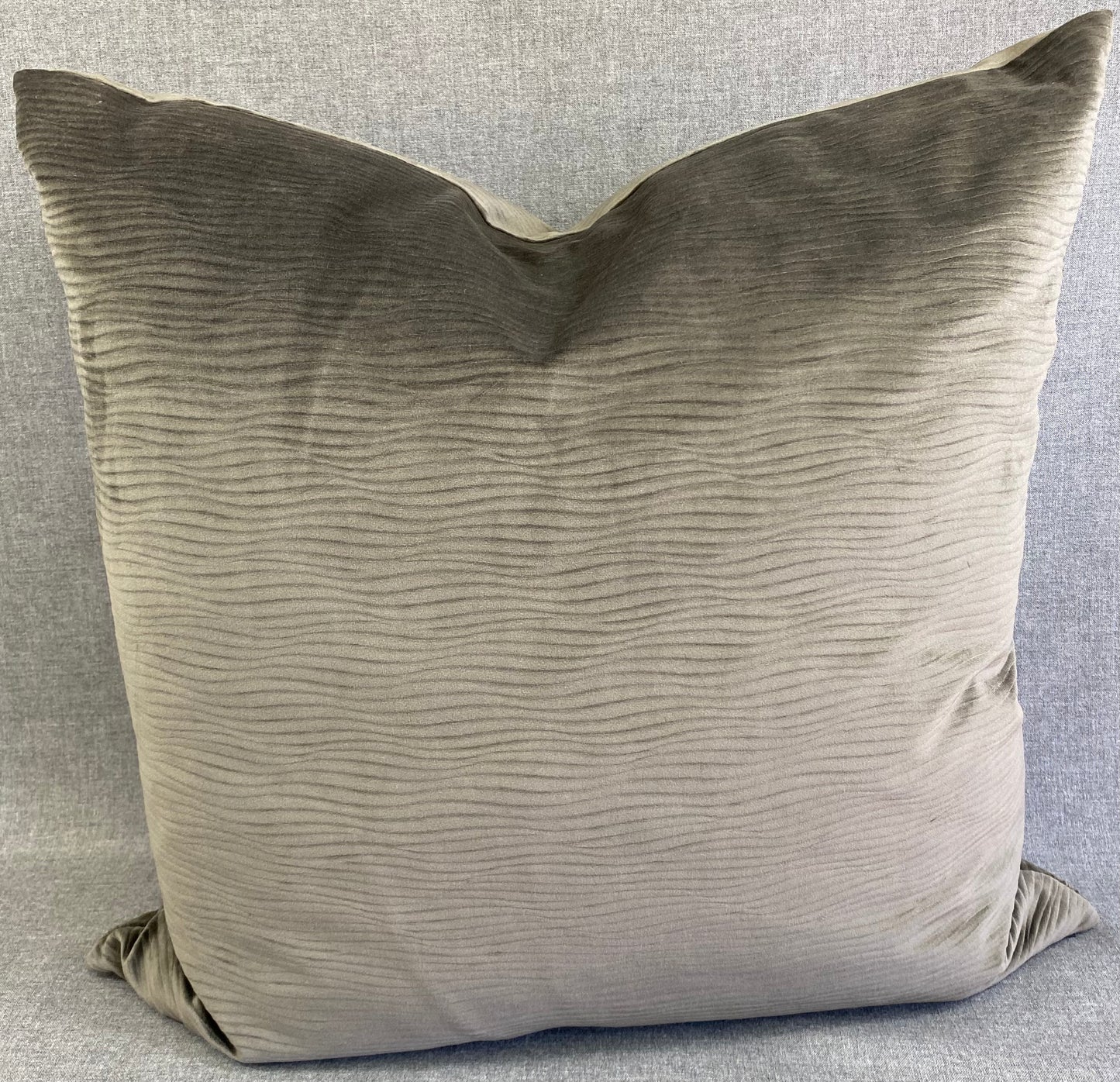 Luxury Pillow - 24” x 24” - Stream Granite