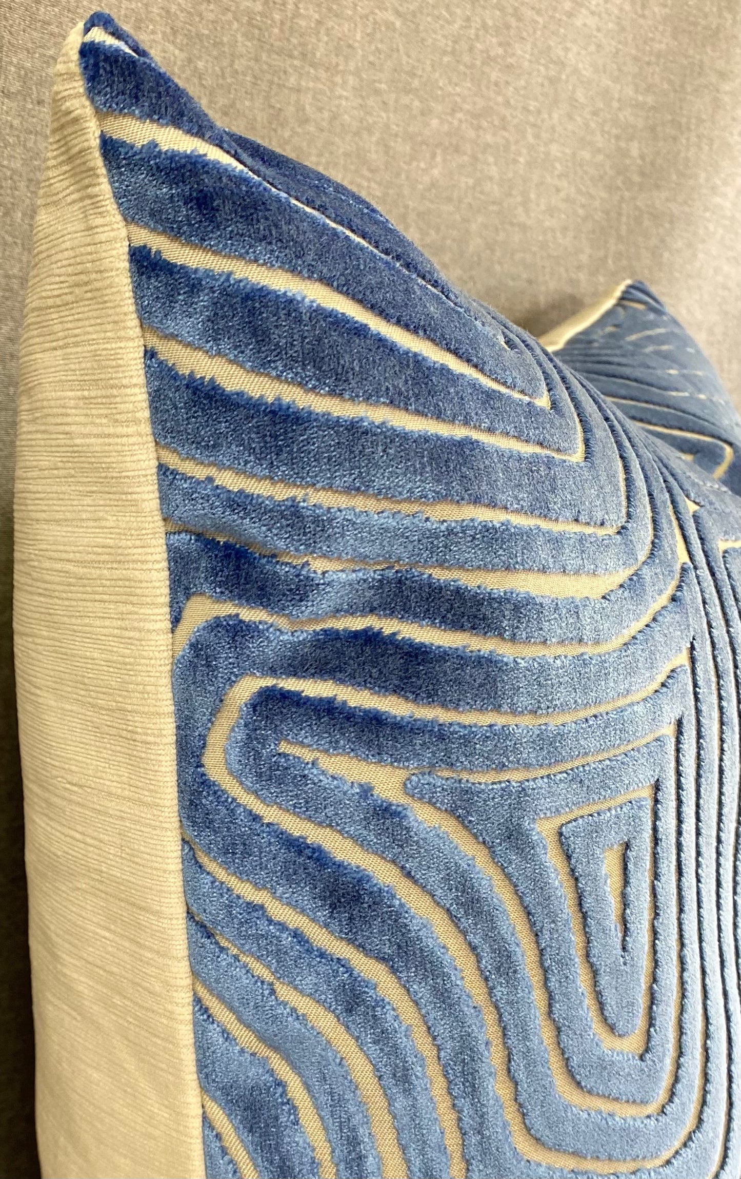 Luxury Pillow -  24" x 24" -  Vertigo Blue