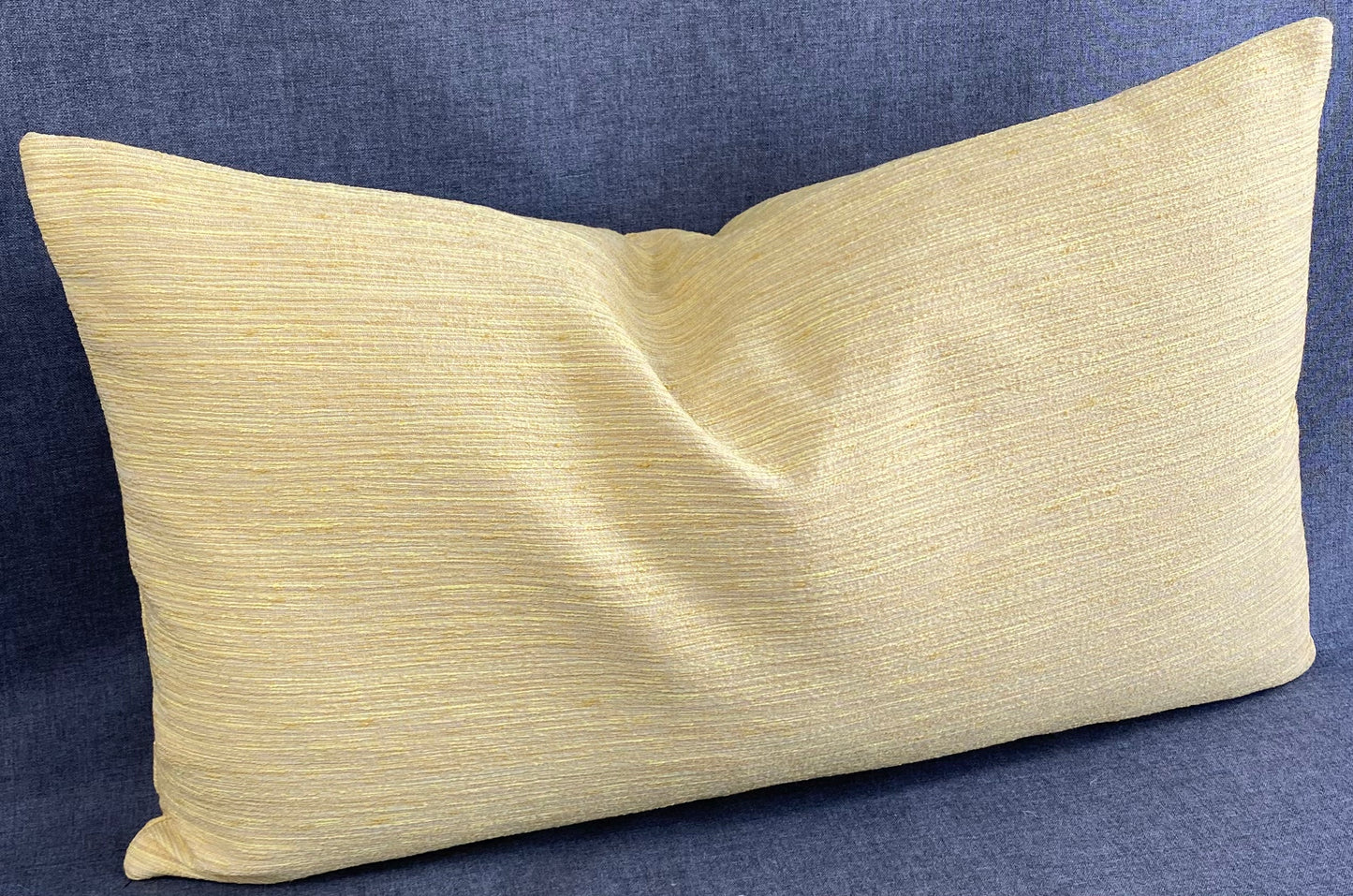 Daffodil Lumbar- 24" x 14"