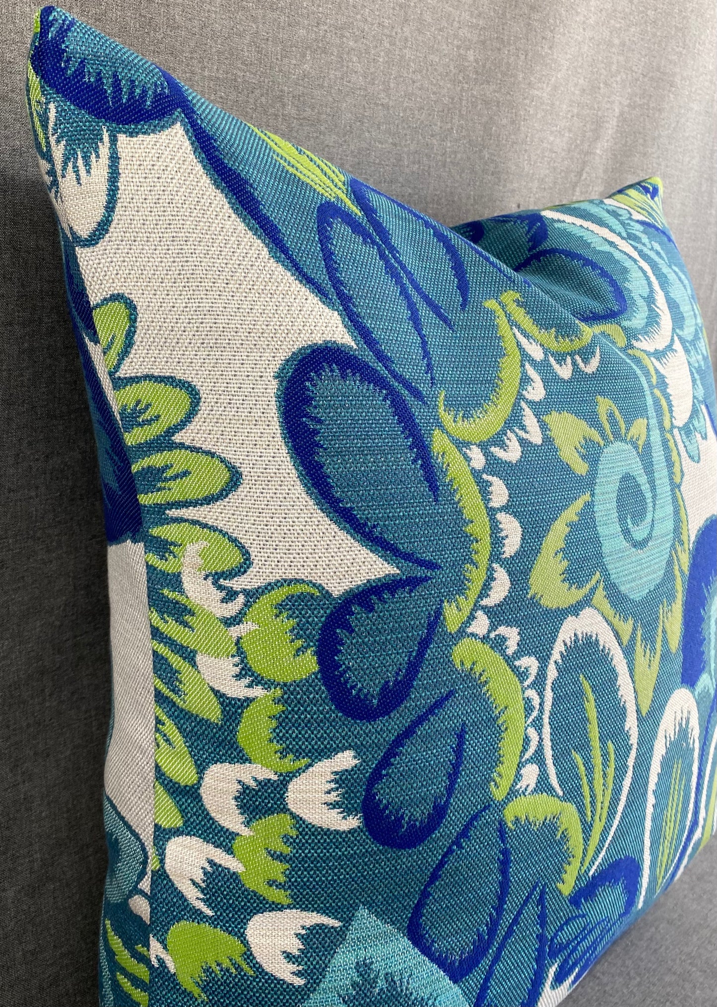 Luxury Pillow - 24" x 24" -Palio Floral