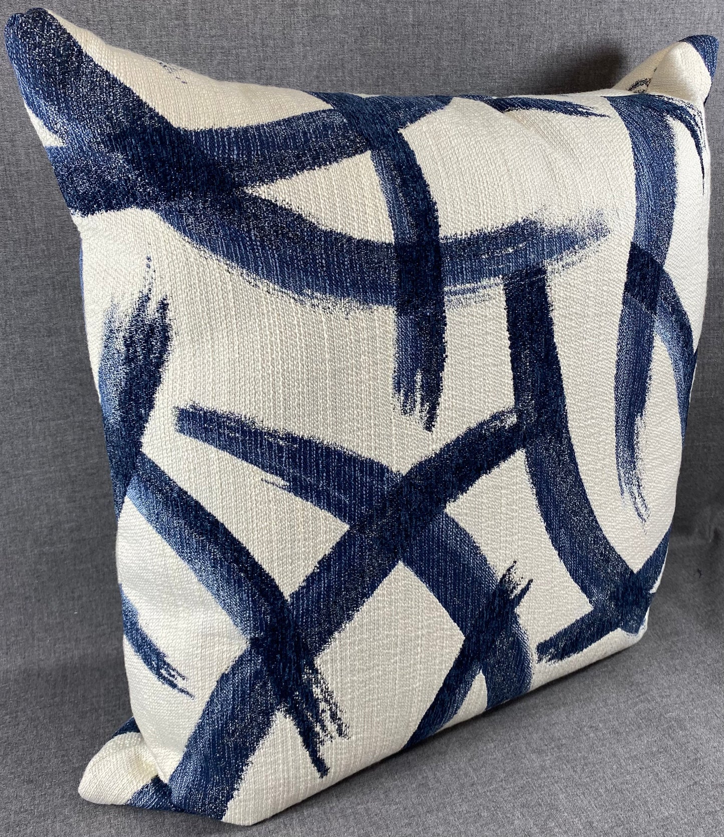Luxury Pillow - 24" x 24" - Enso Indigo
