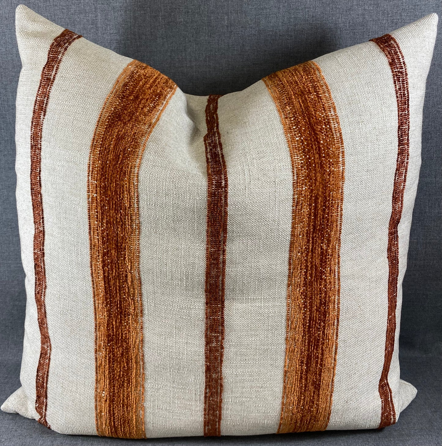 Luxury Pillow - 24" x 24" - Lindor Rust