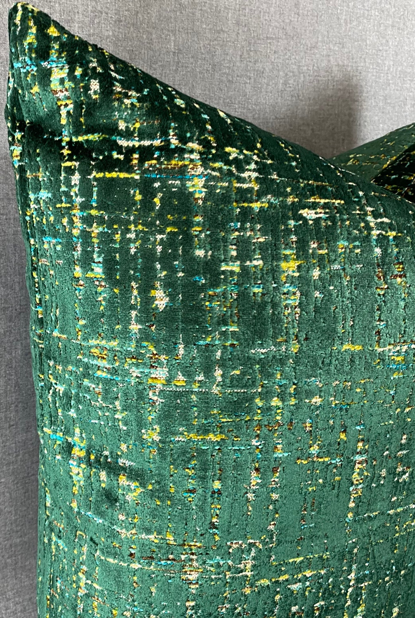 Luxury Pillow - 24" x 24" - Moonstruck Emerald