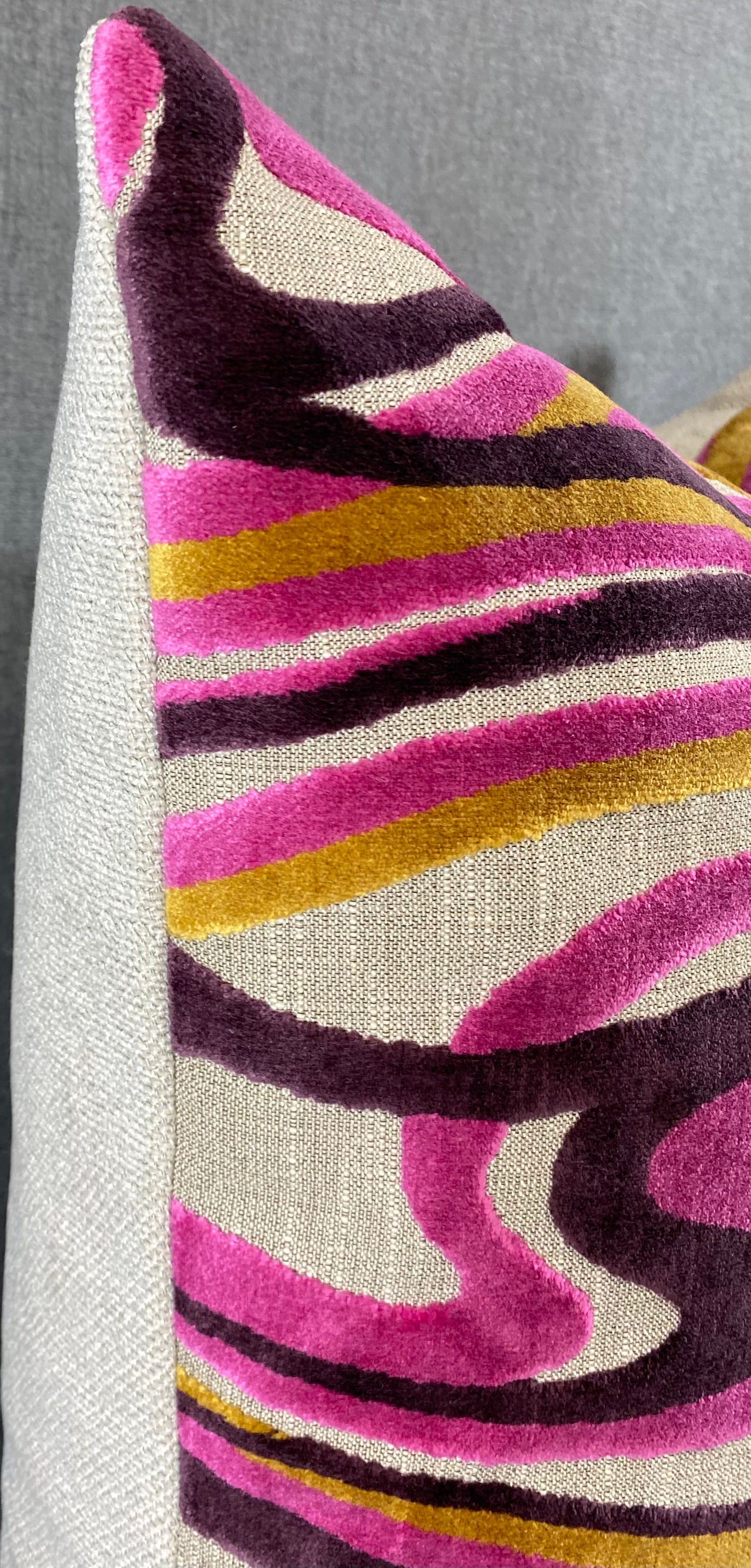 Luxury Pillow - 24" x 24" - Sway-Fuchsia