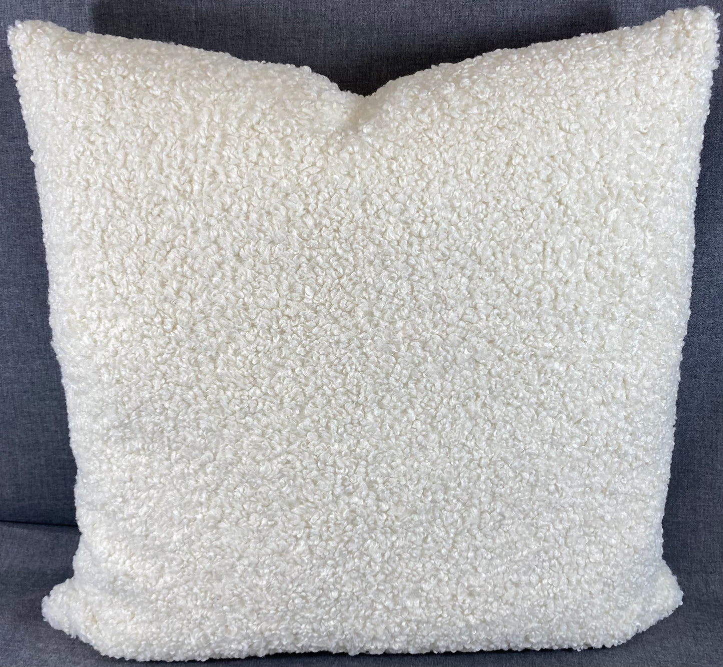 Luxury Pillow - 24" x 24" - Poodle Ivory