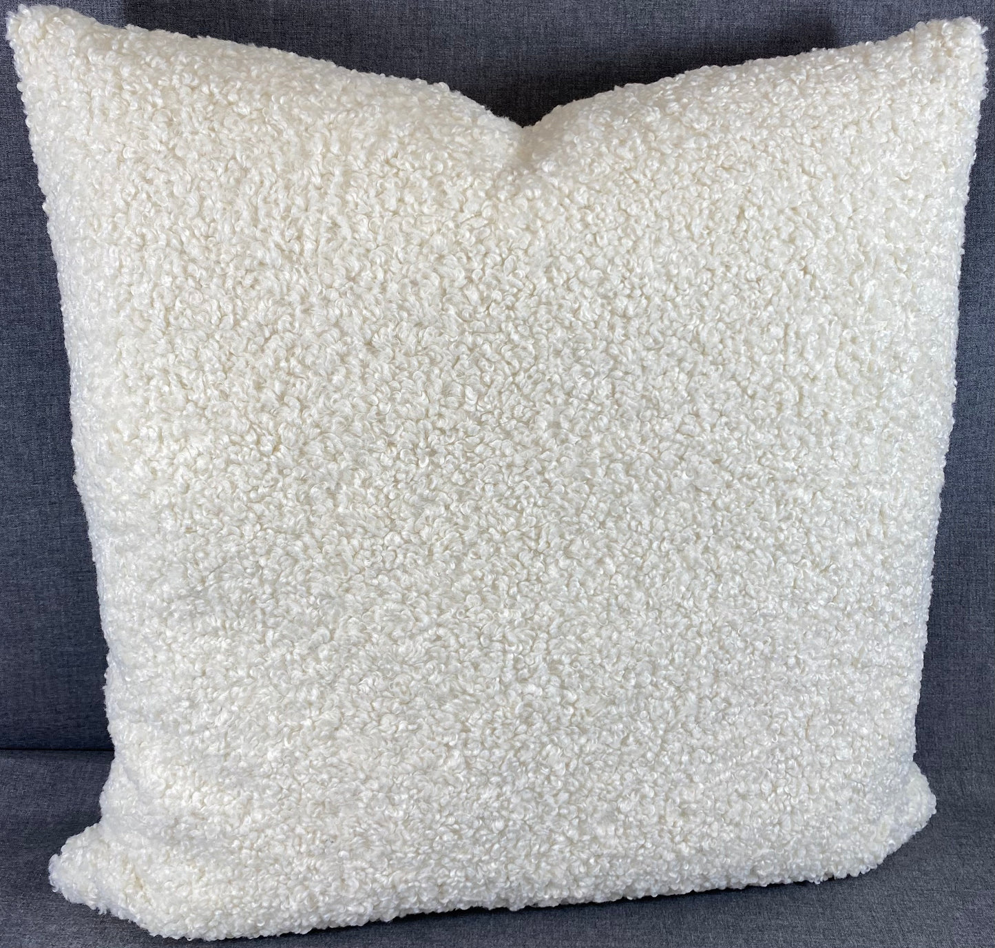 Luxury Pillow - 24" x 24" - Poodle Ivory