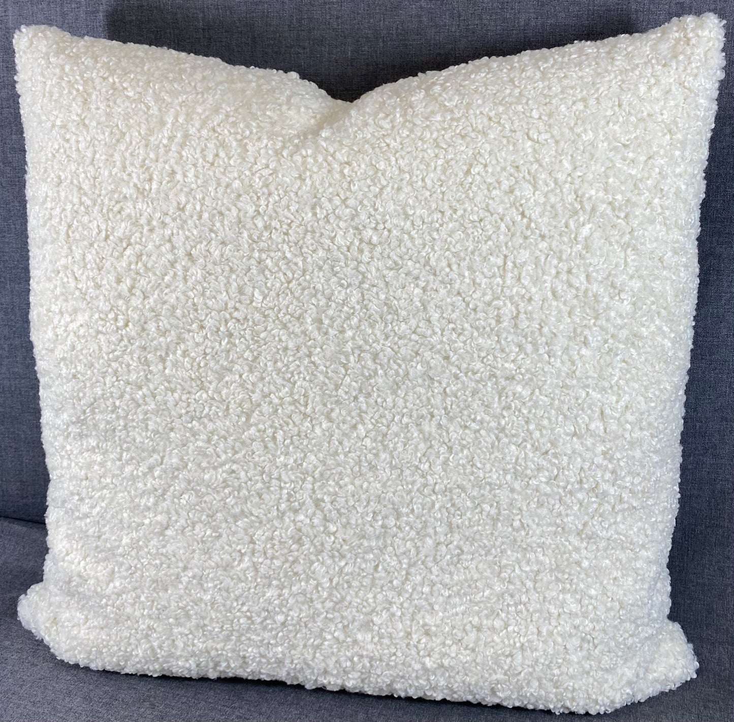 Luxury Pillow - 24" x 24" - Poodle Ivory