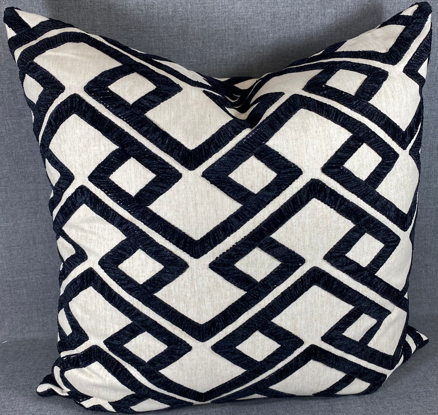 Luxury Pillow 24" x 24"- Accolade Onyx