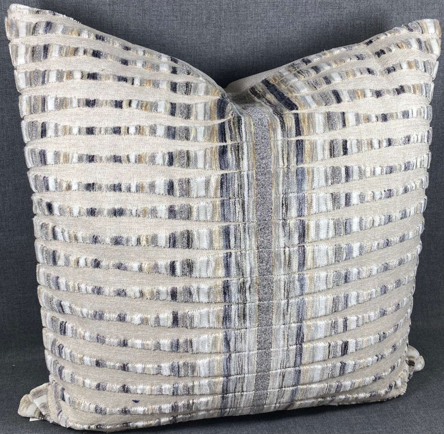 Luxury Pillow - 24” x 24” - Knock Out Sandstone