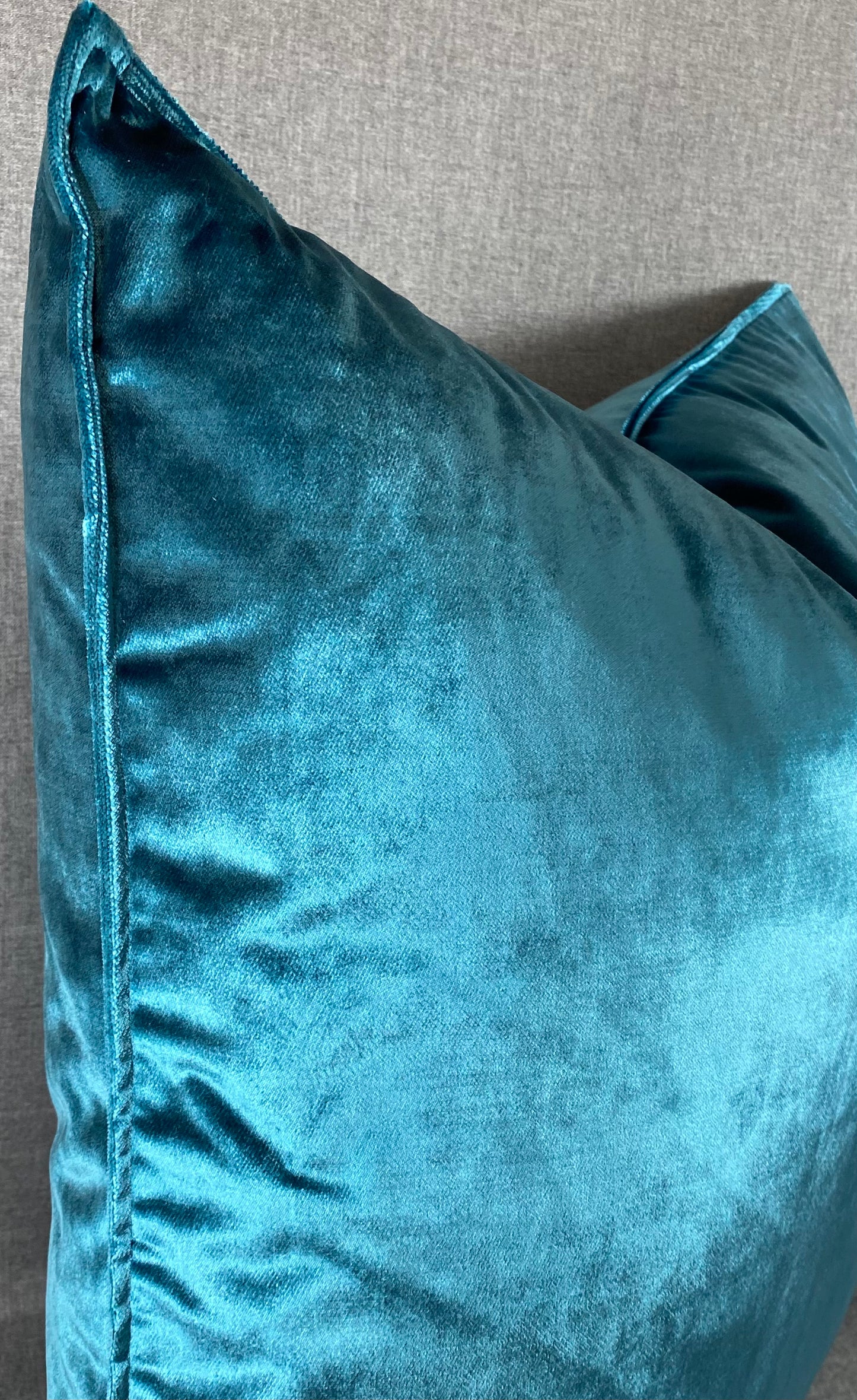 Luxury Pillow -  24" x 24" -  Iridescence Double Front - Peacock