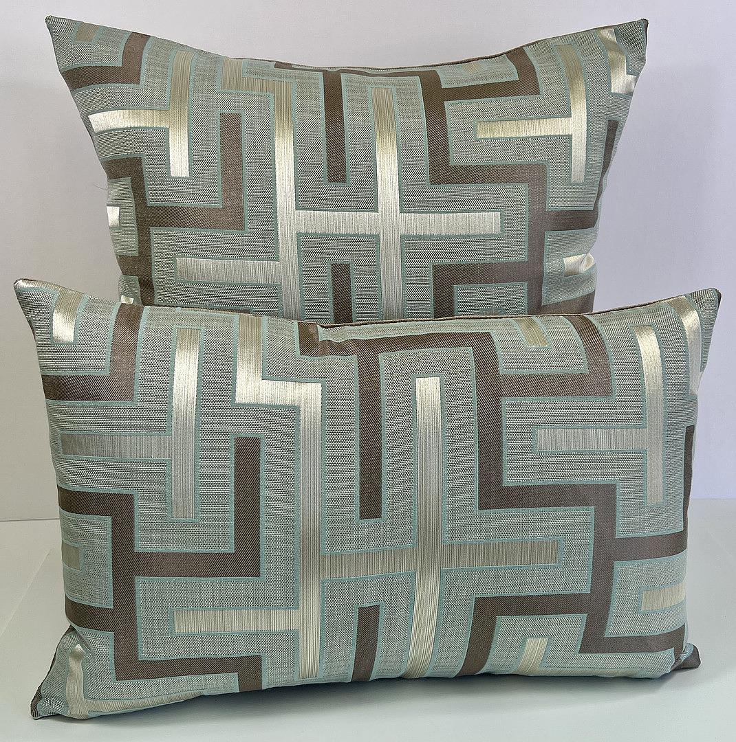 Luxury Pillow - 24" x 24" - Puzzle