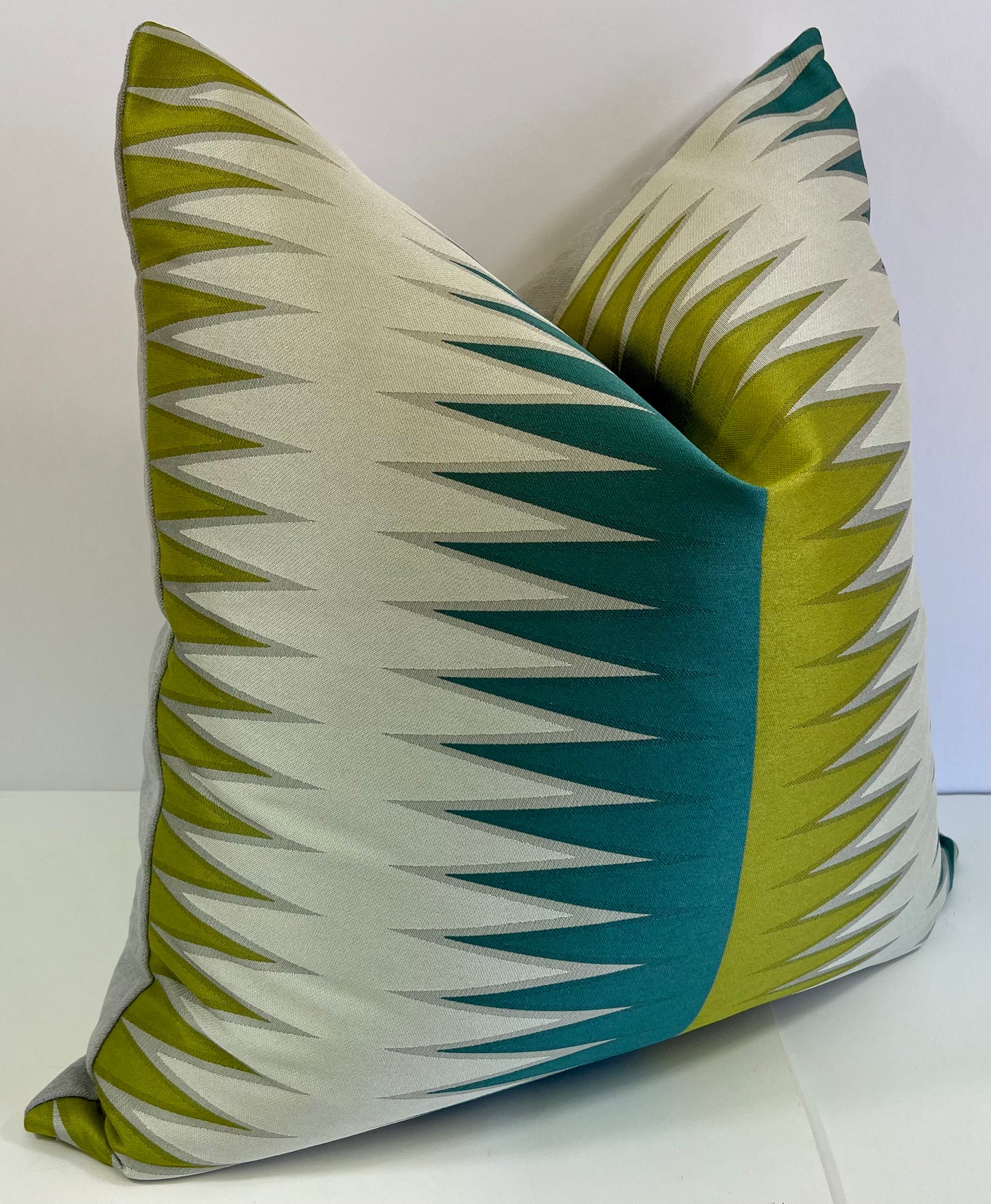 Luxury Pillow - 24" x 24" - Vamanos-Carribbean