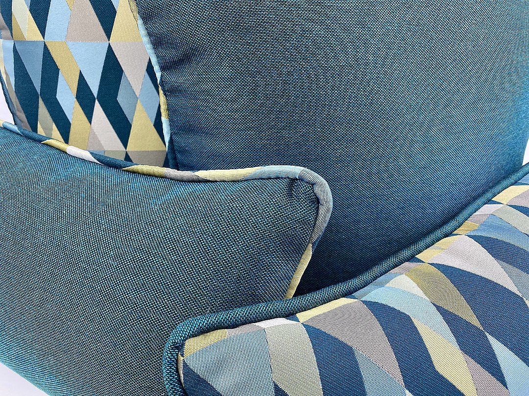 Luxury Outdoor Pillow - 22" x 22" - Harlequin - Teal