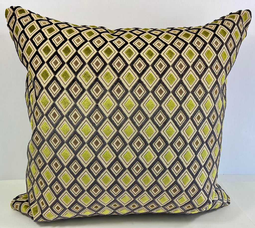 Luxury Pillow – 24" × 24" – Lime Diamond