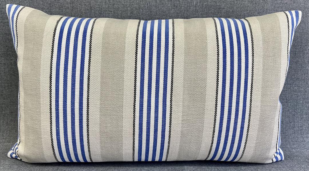 Newport Sand Lumbar- 24" x 14"