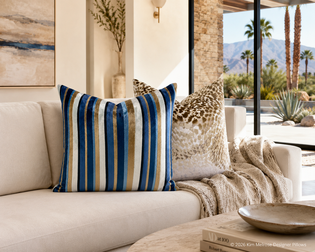 Luxury Pillow – 24" × 24" – Flirty Gilt
