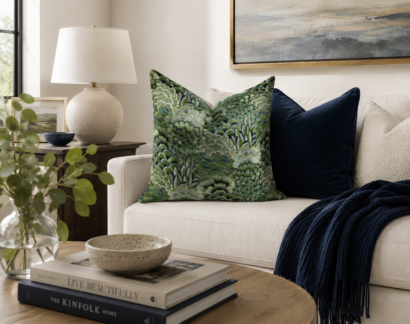 Luxury Pillow – 24" × 24" – Milla Clover