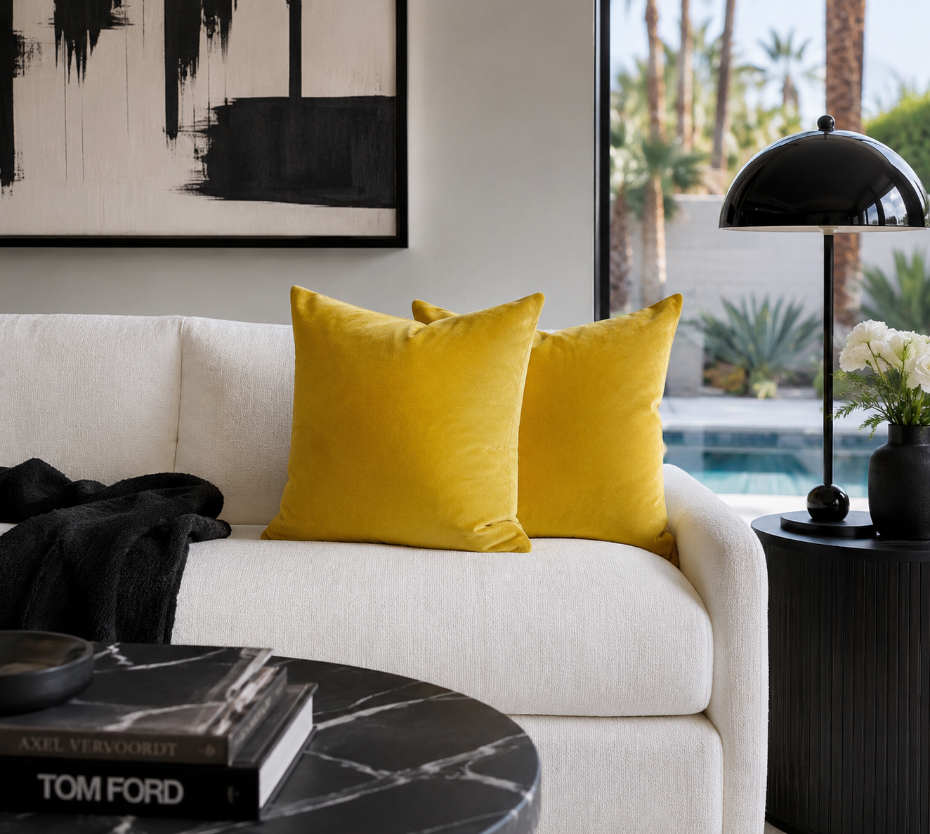 Luxury Pillow – 24" × 24" – Concord Sunflower