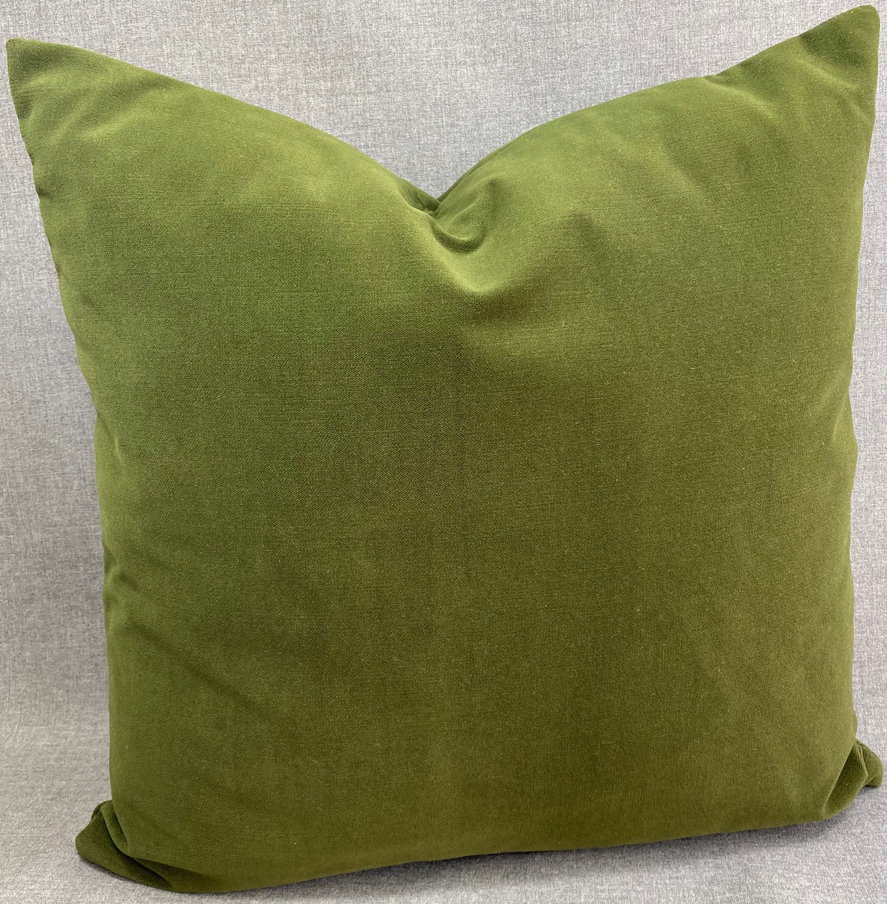 Luxury Pillow - 24"x 24"- Belvedere Forest