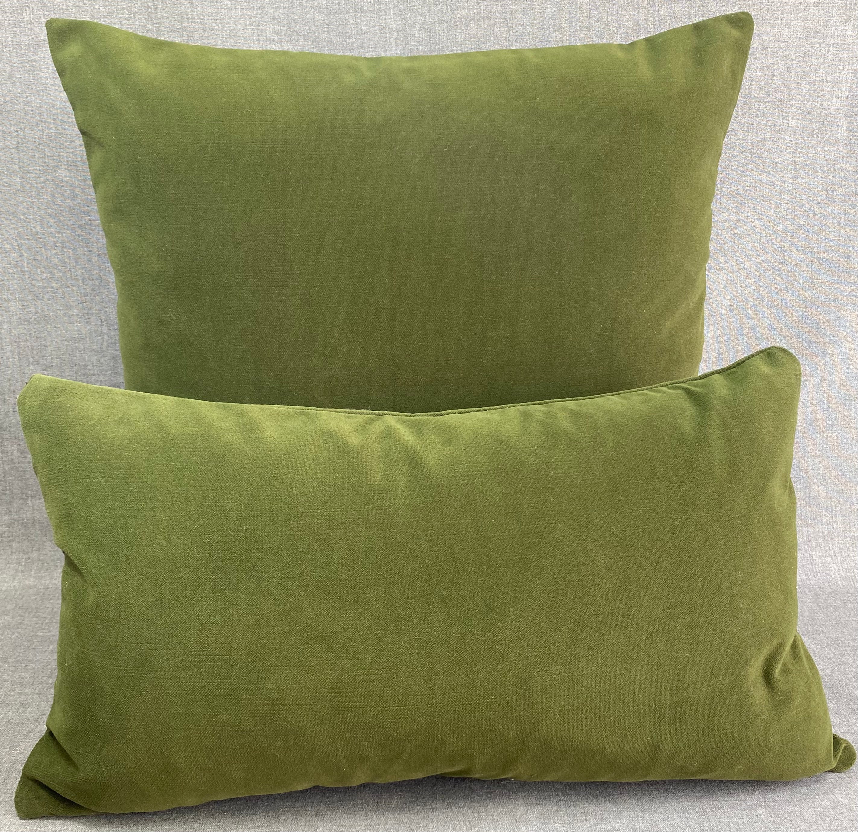 Luxury Pillow – 24" × 24" – Belvedere Forest