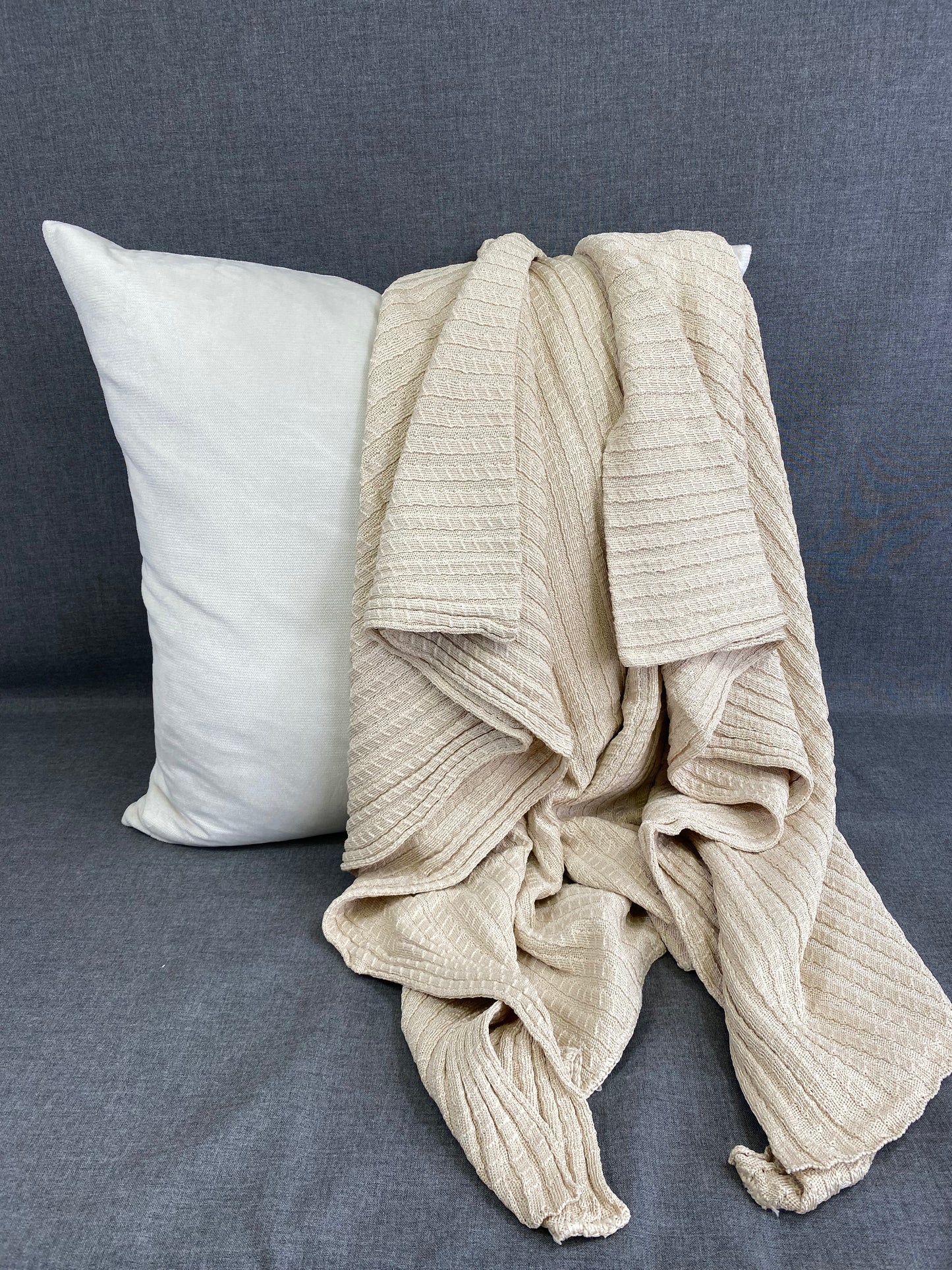 Luxury Knit Throw - 45" x 70" - Westport Linen; Bulky Knit Throw