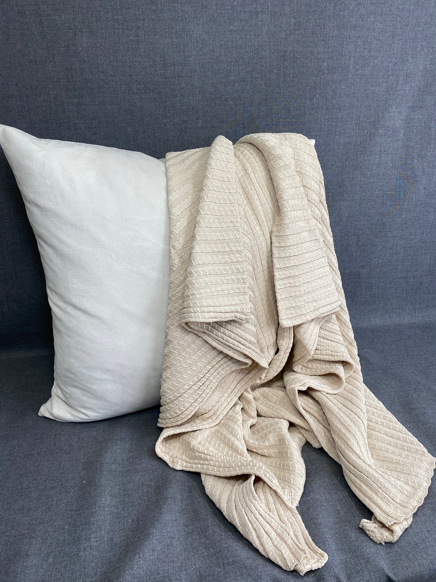 Luxury Knit Throw - 45" x 70" - Westport Linen; Bulky Knit Throw