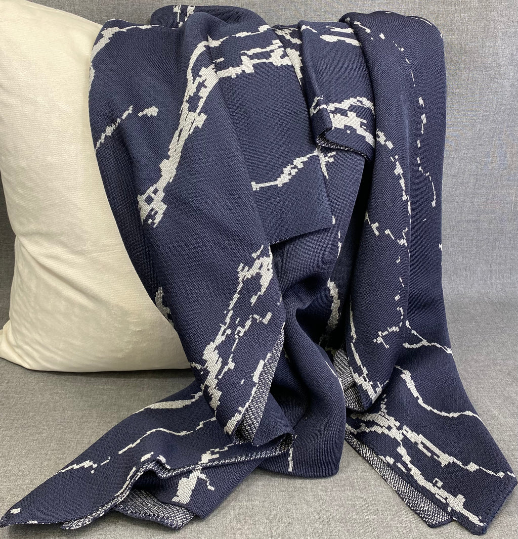 Luxury Throw – 45" × 70" – Toledo Midnight