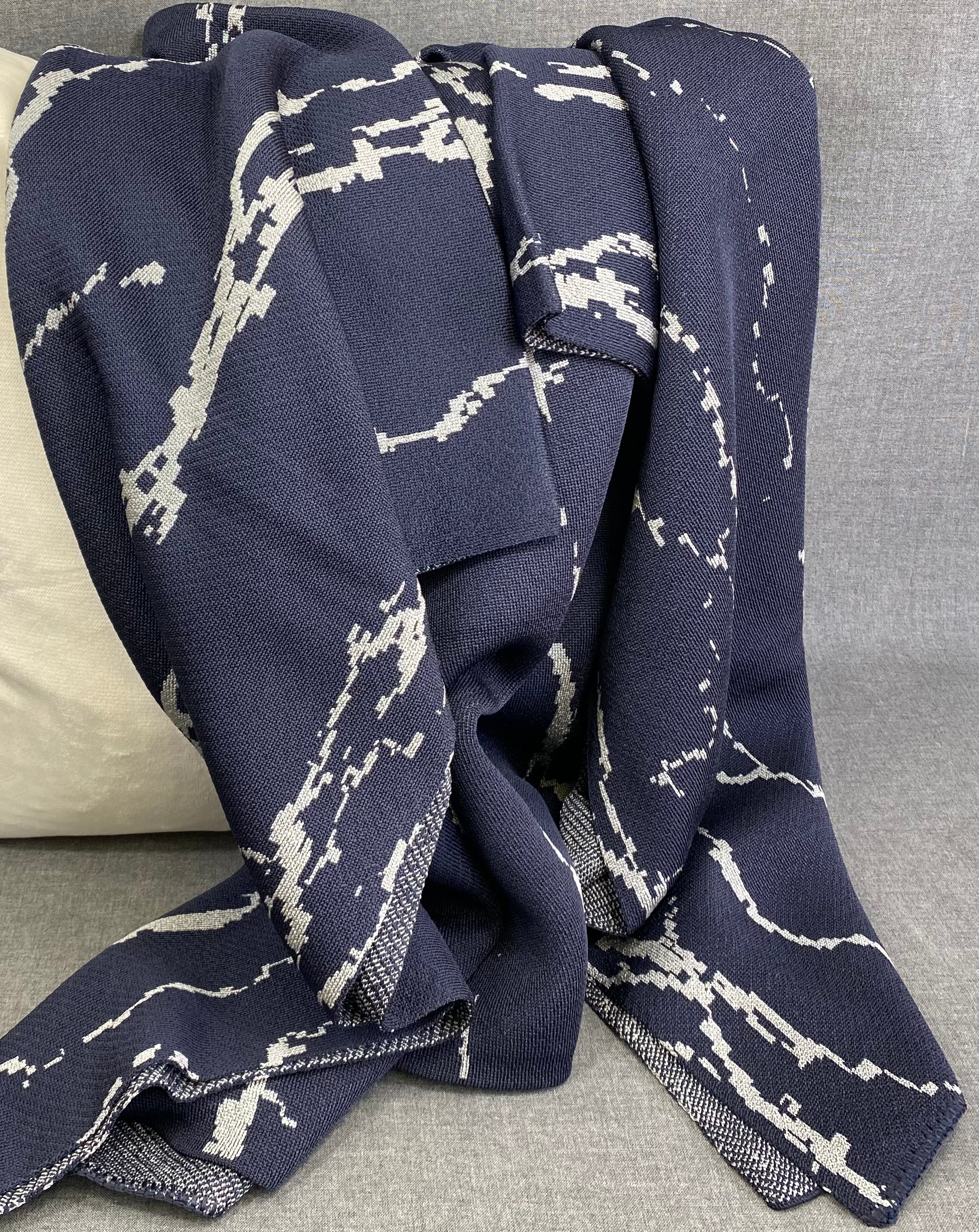 Luxury Throw – 45" × 70" – Toledo Midnight