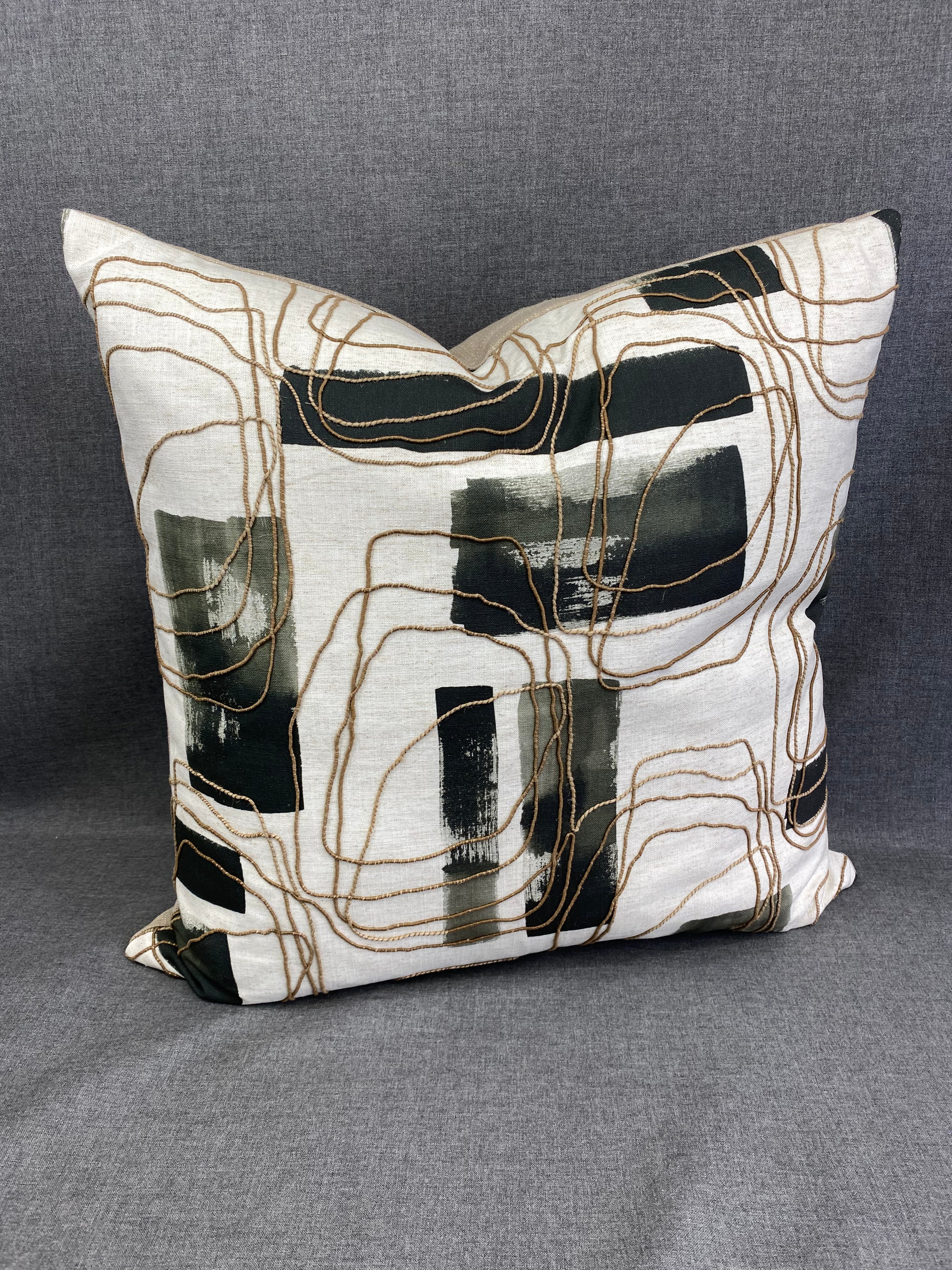 Luxury Pillow -  24"x24"- Freeform Ink