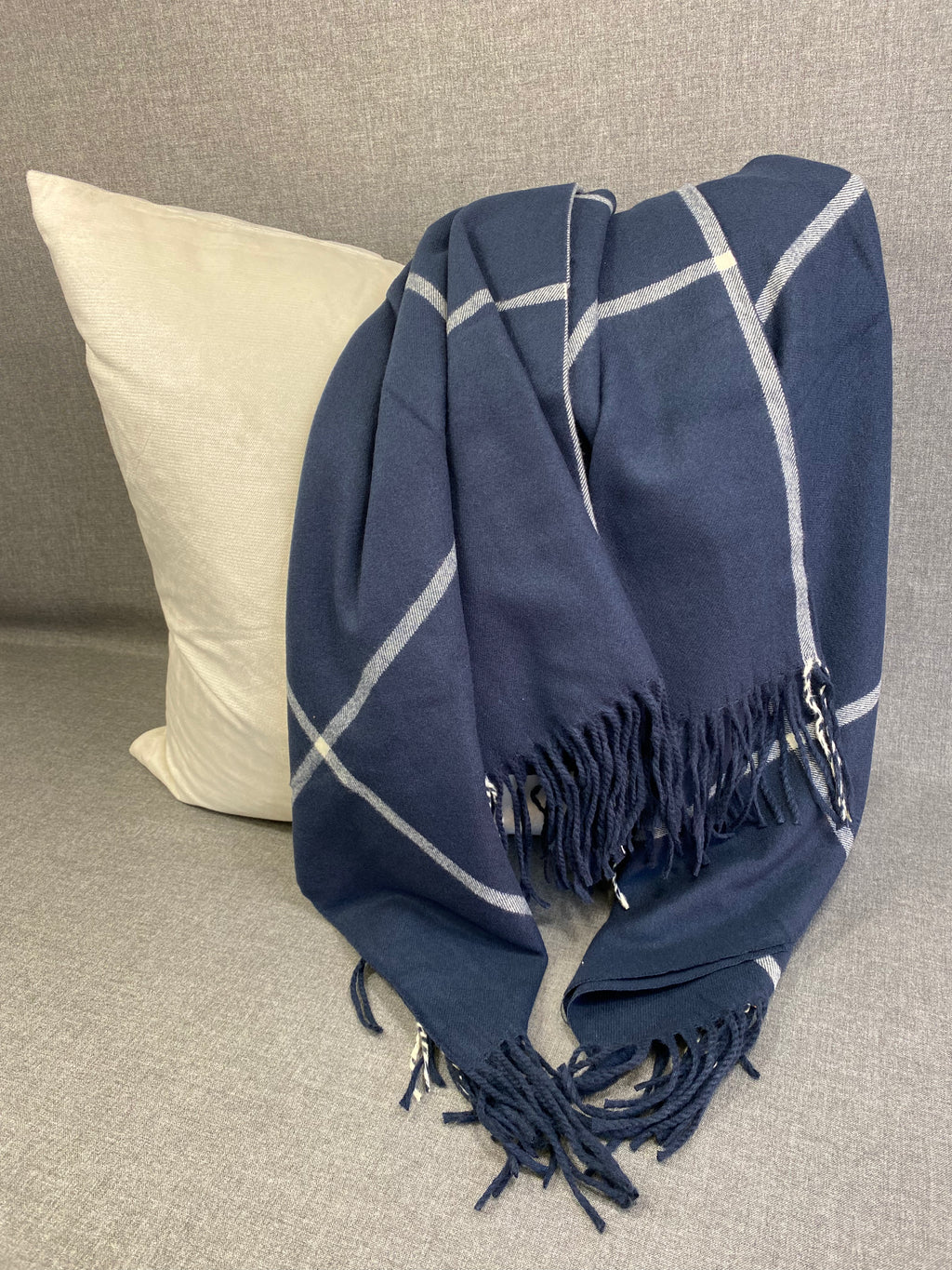 Glasgow Navy Throw  50"X60"