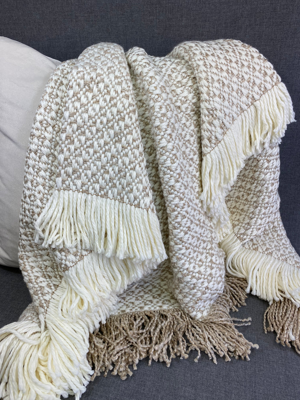 Luxury Throw – 45" × 70" – Middlebury Linen
