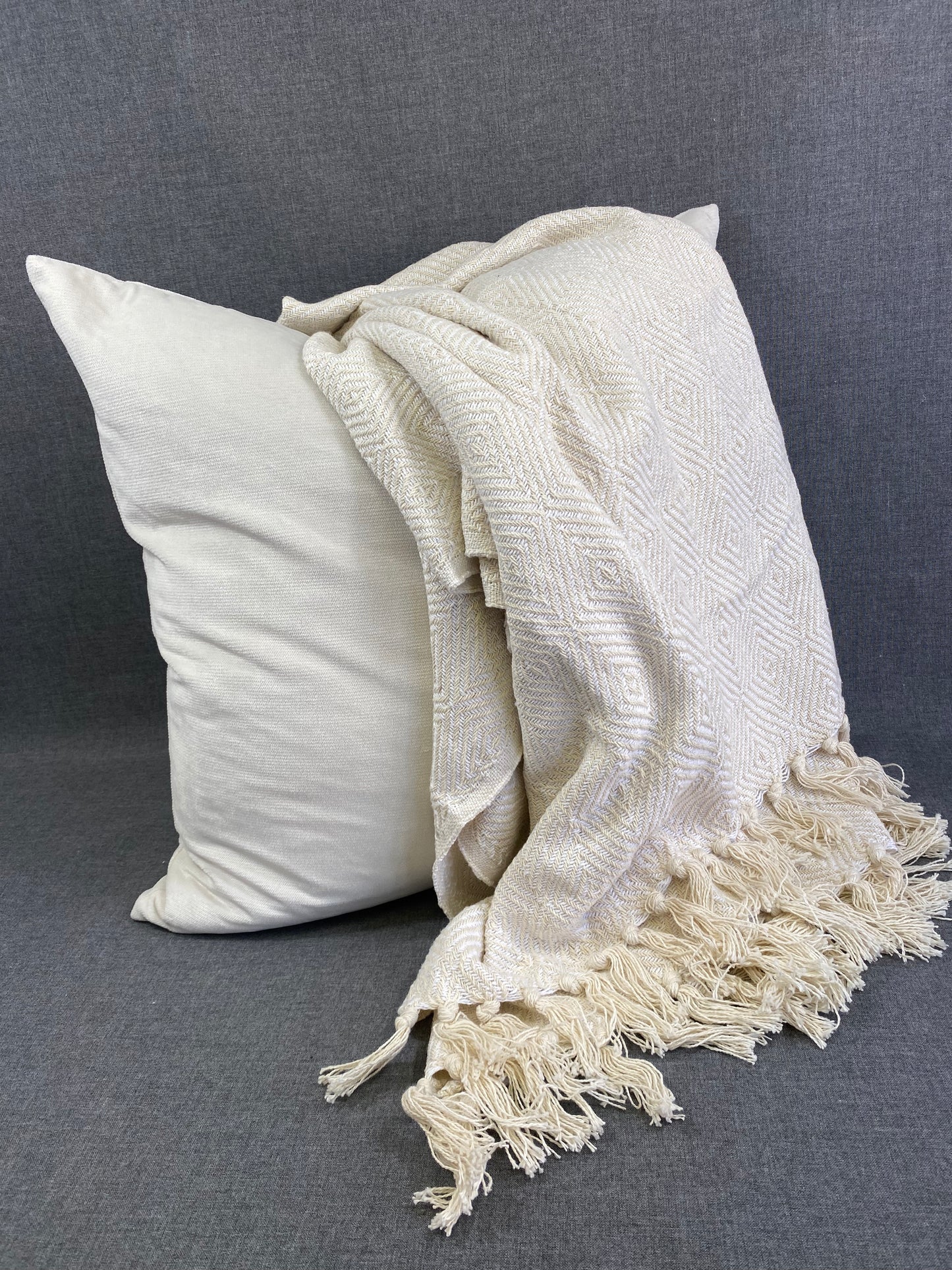 Soft Throw Diamond Weave-Ivory- 50"X60"