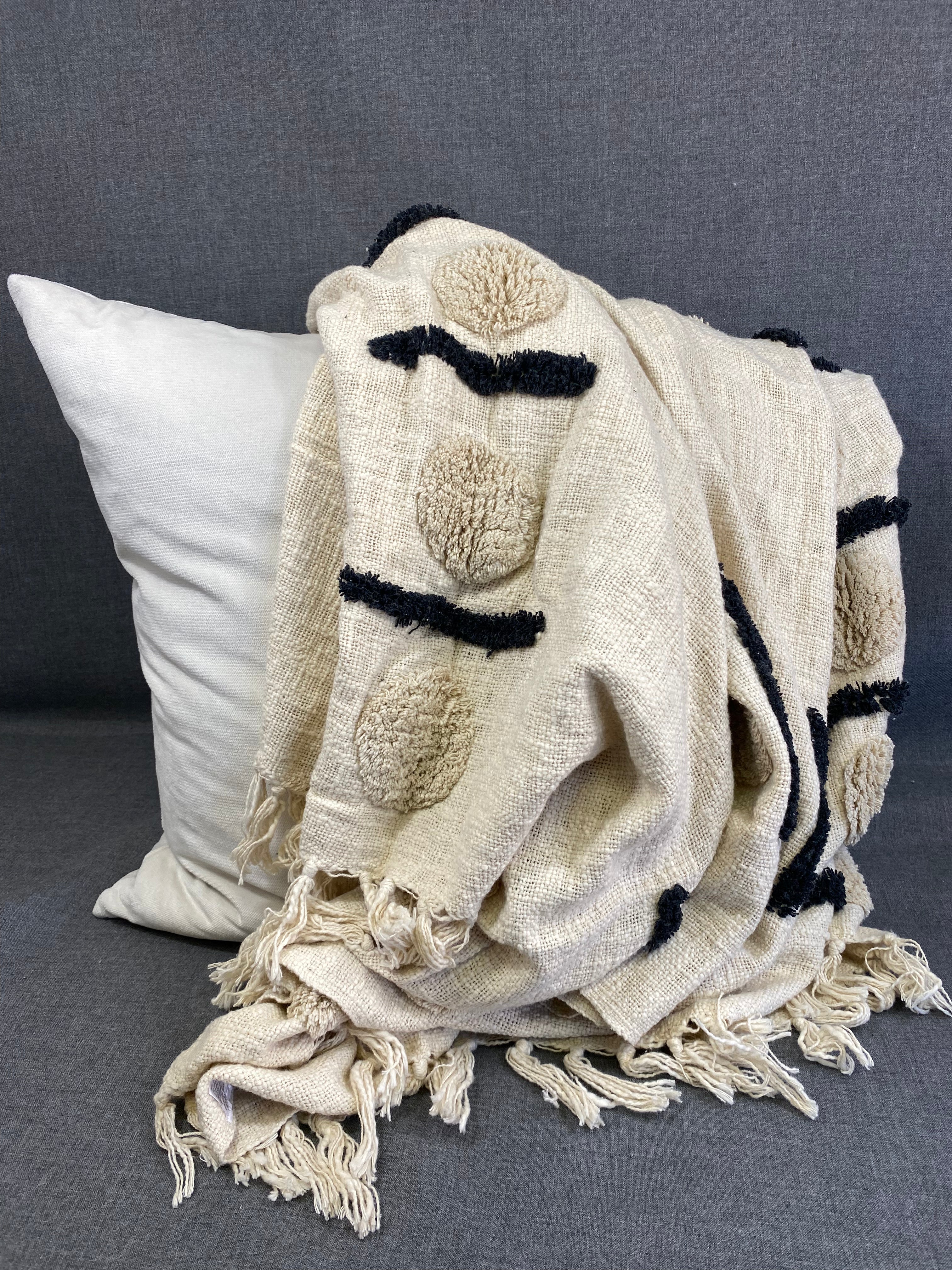 Dash Dotted Tufted Throw 50"X60"