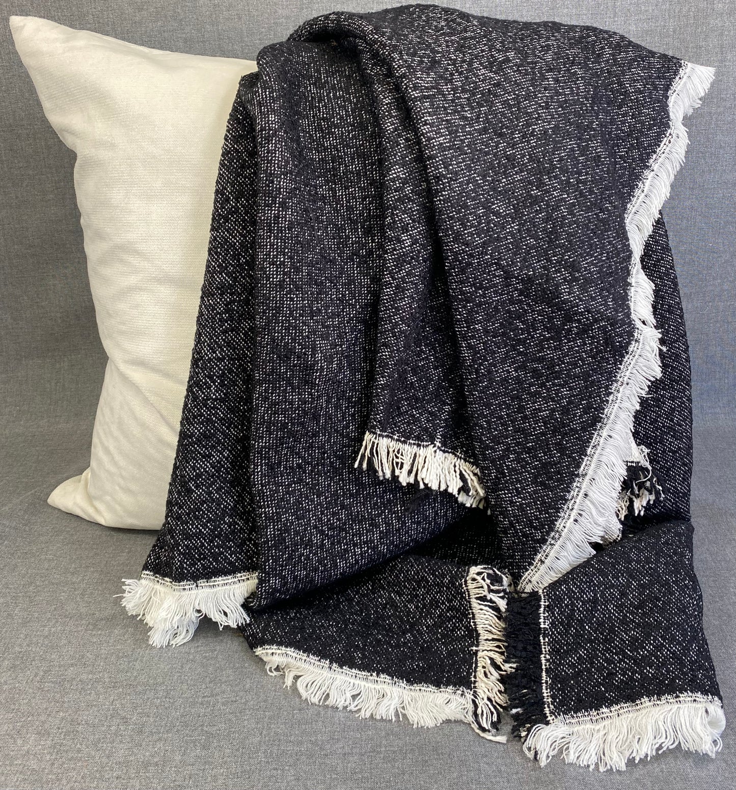 Reversible Throw-Black/White- 50"X60"