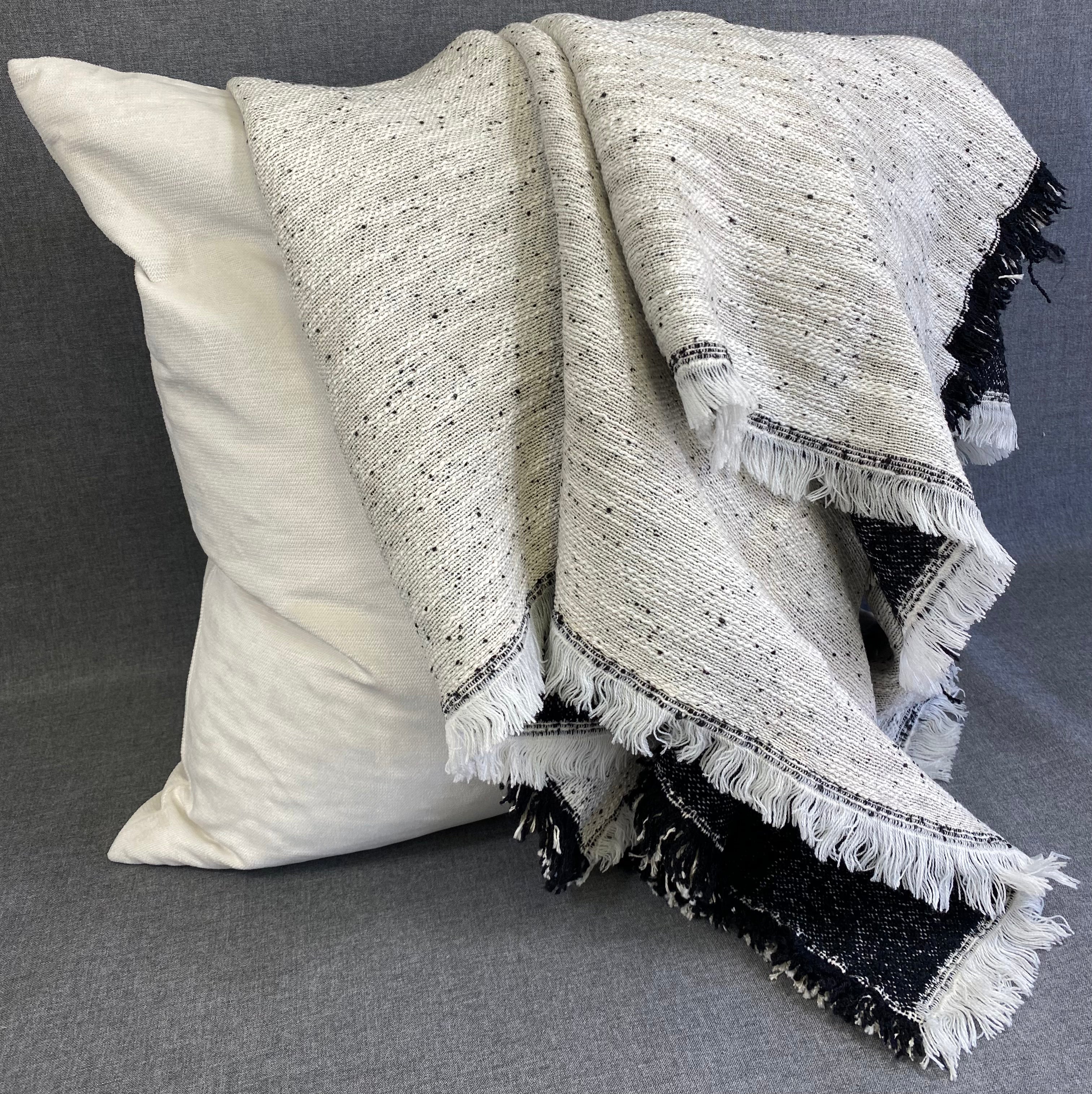 Reversible Throw-Black/White - 50"X 60"