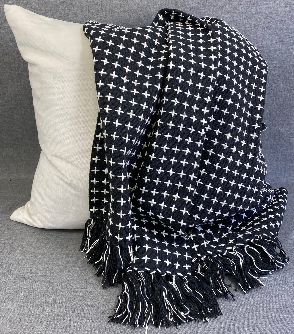 Cross Thread Throw-Black/White- 50"X60"