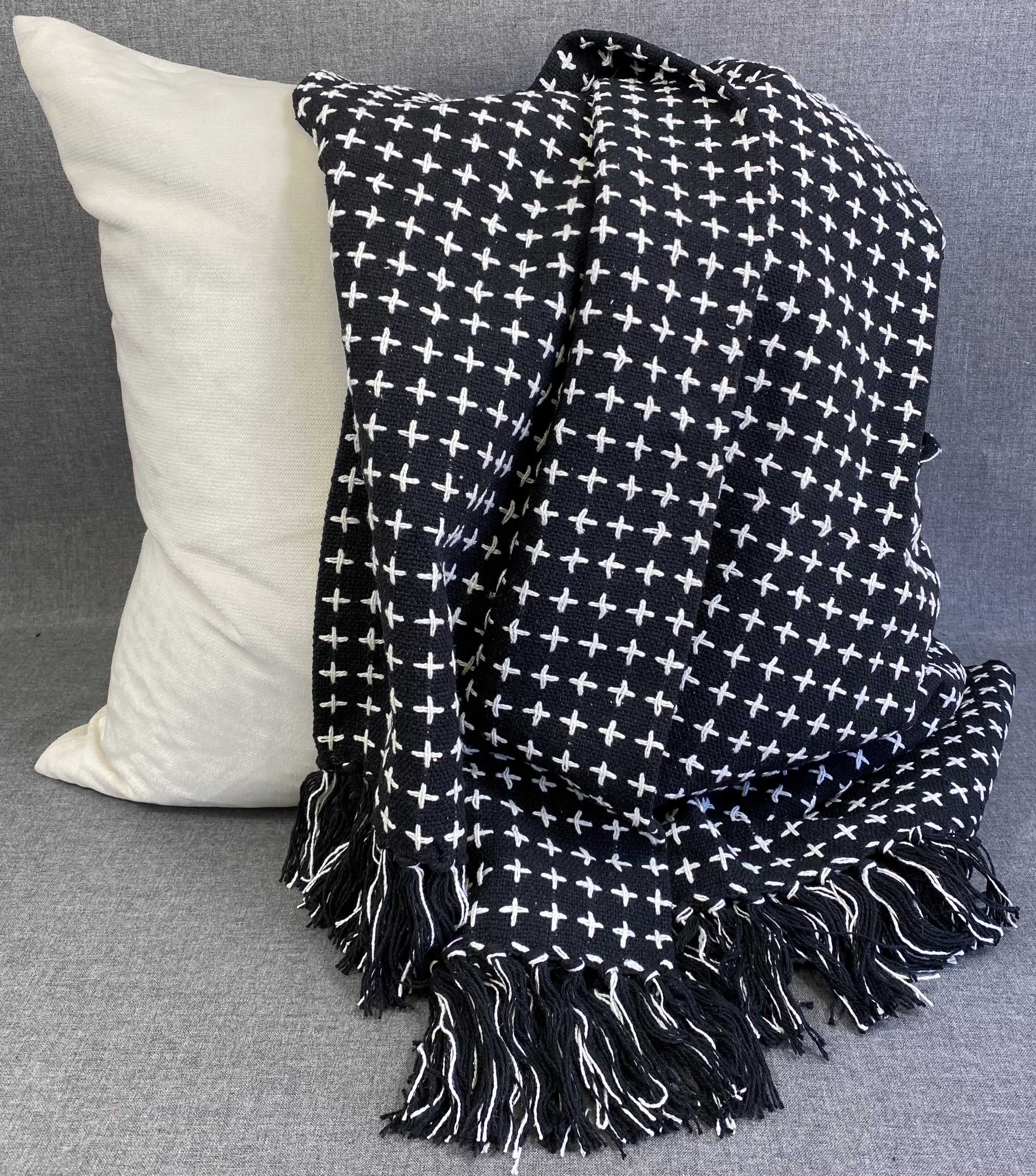 Cross Thread Throw-Black/White- 50"X60"