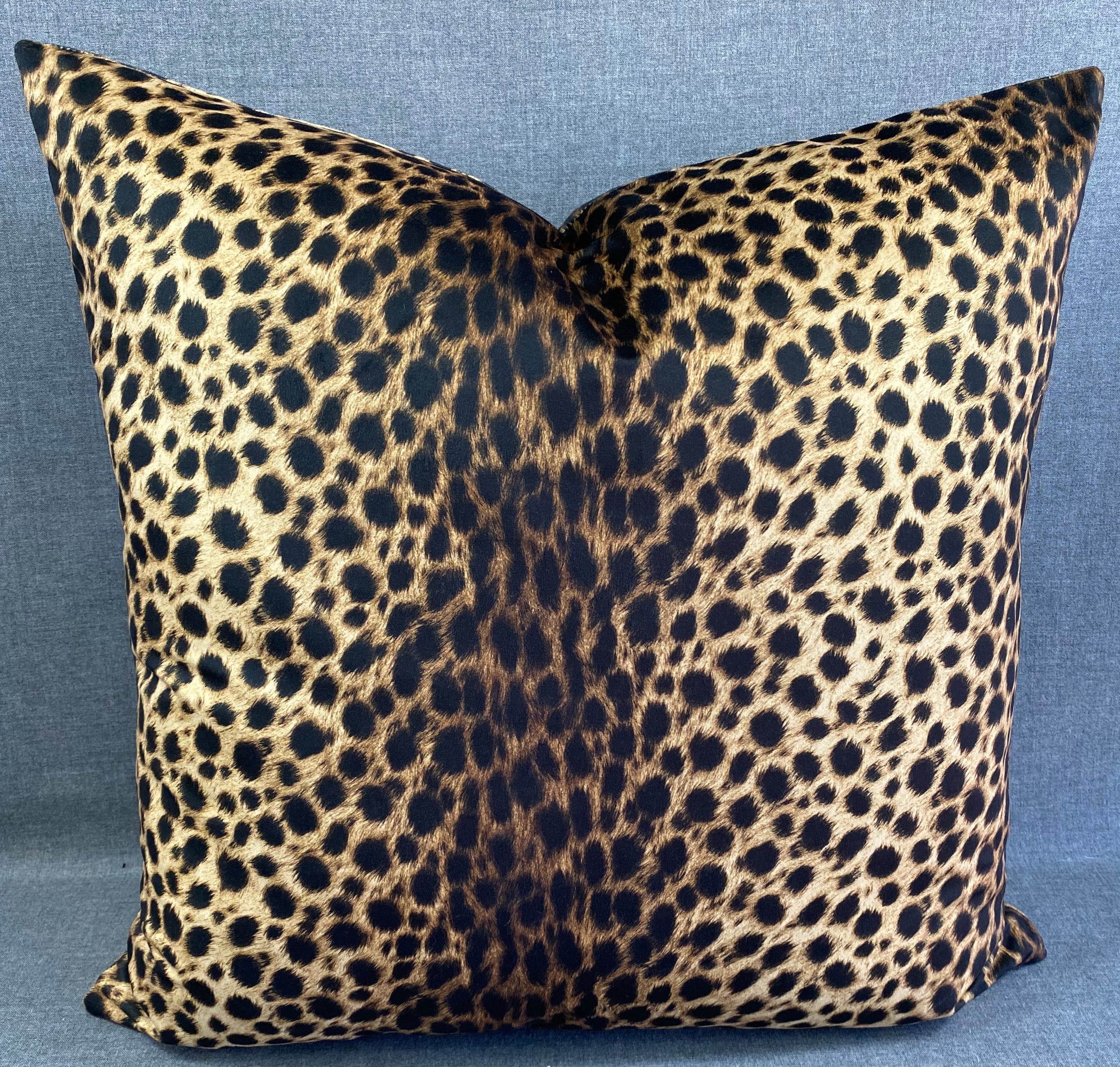 Luxury Pillow -  24" x 24"- Lupe's Leopard