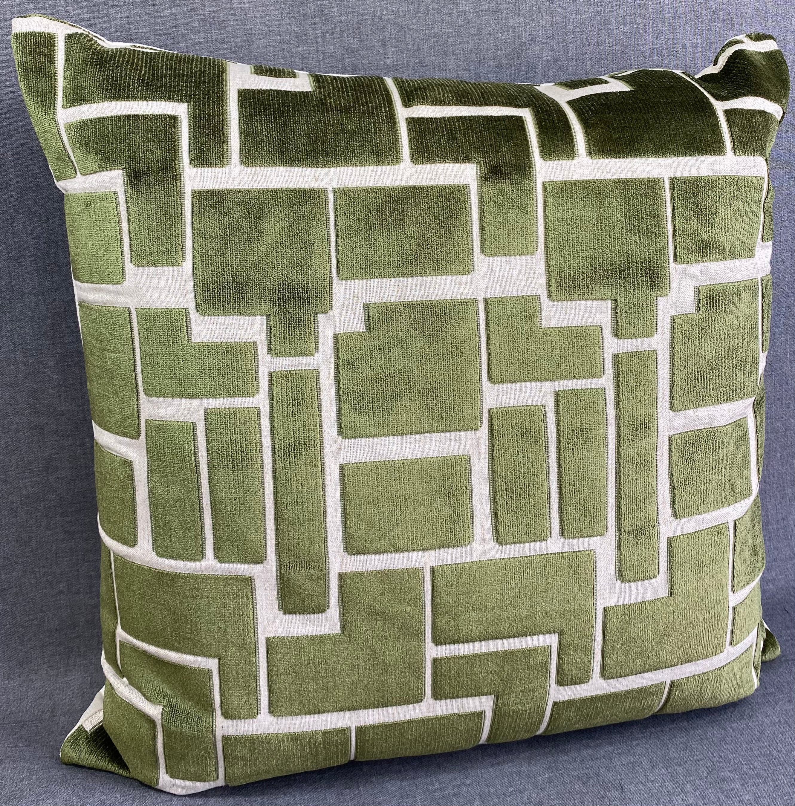 Luxury Pillow - 24" x 24" - Aura Olive