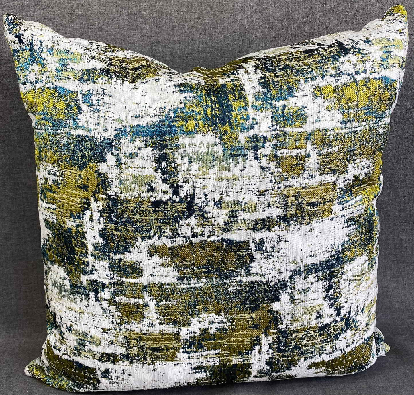 Luxury Pillow - 24" x 24" - Textural Amazon