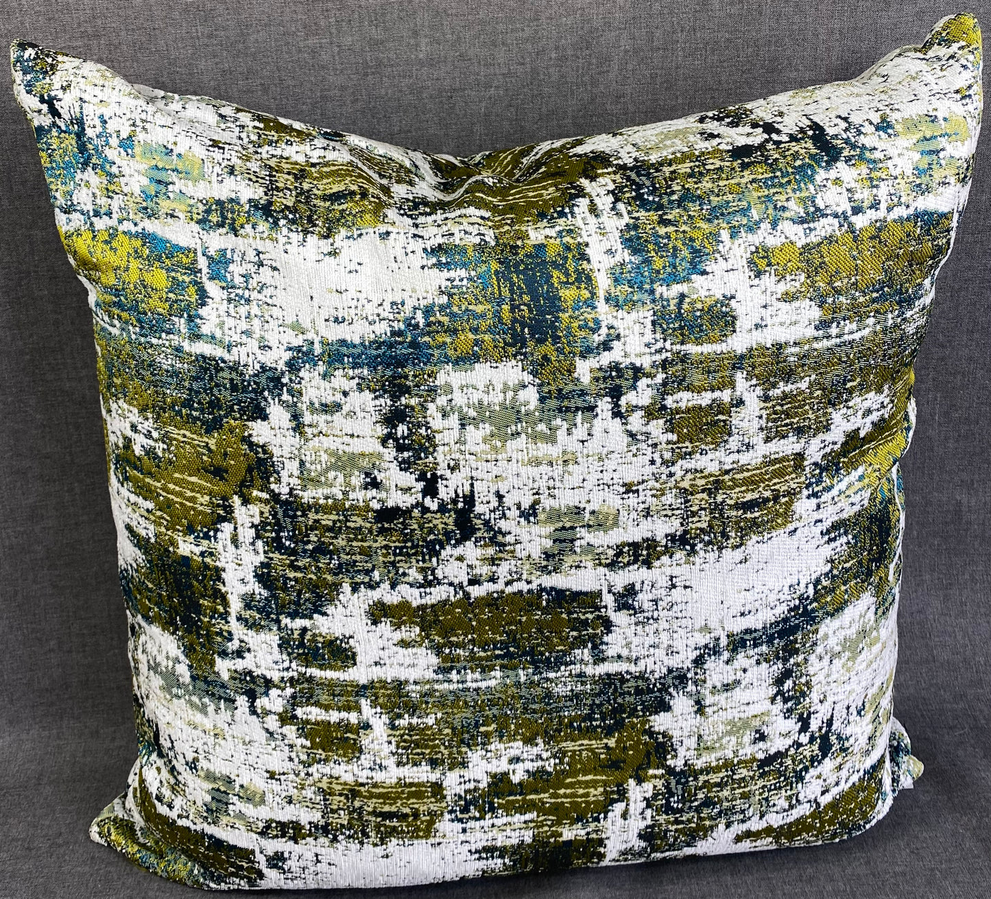 Luxury Pillow - 24" x 24" - Textural Amazon