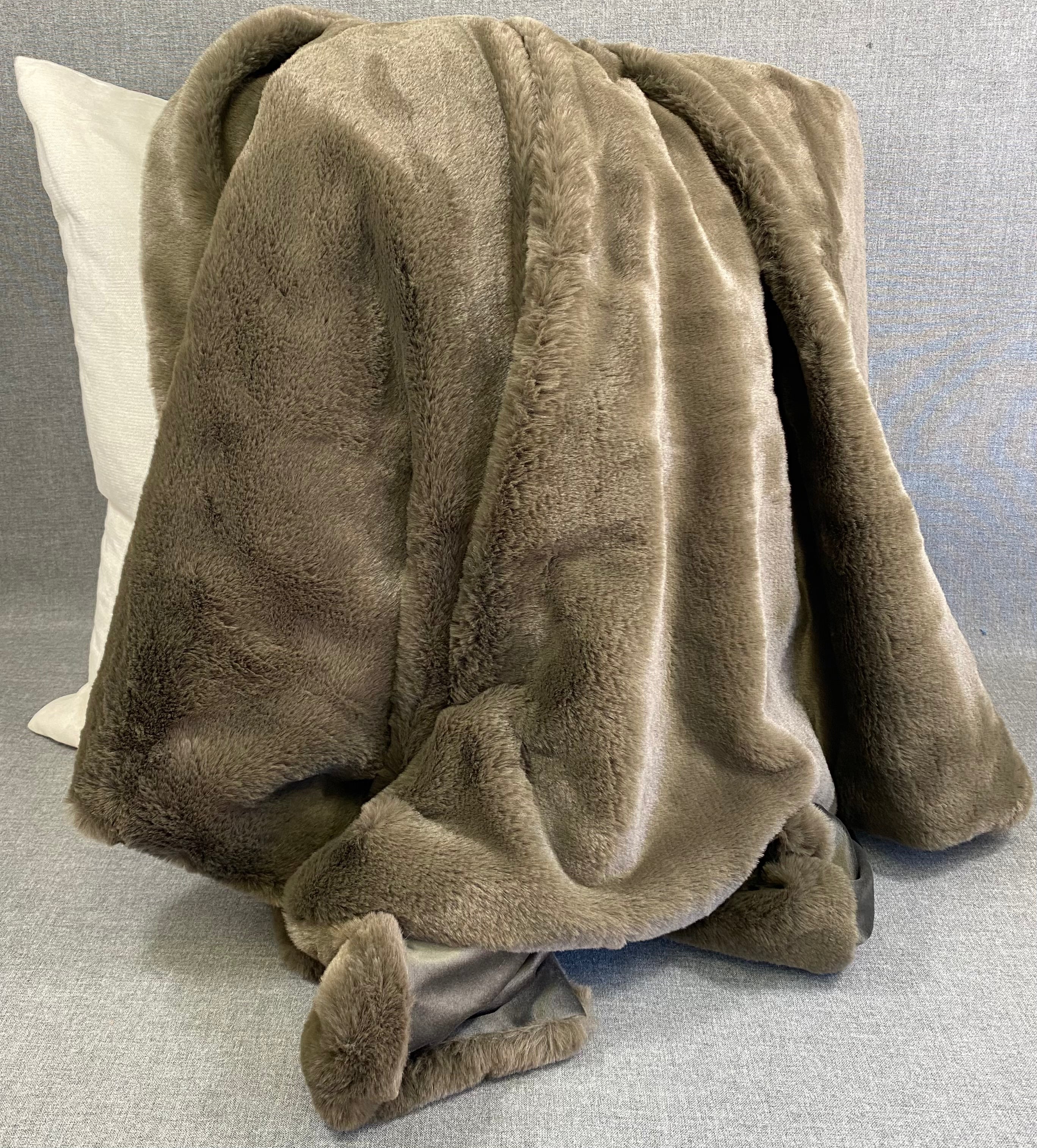 Furocious Throw-Grey Brown-52"X 62"