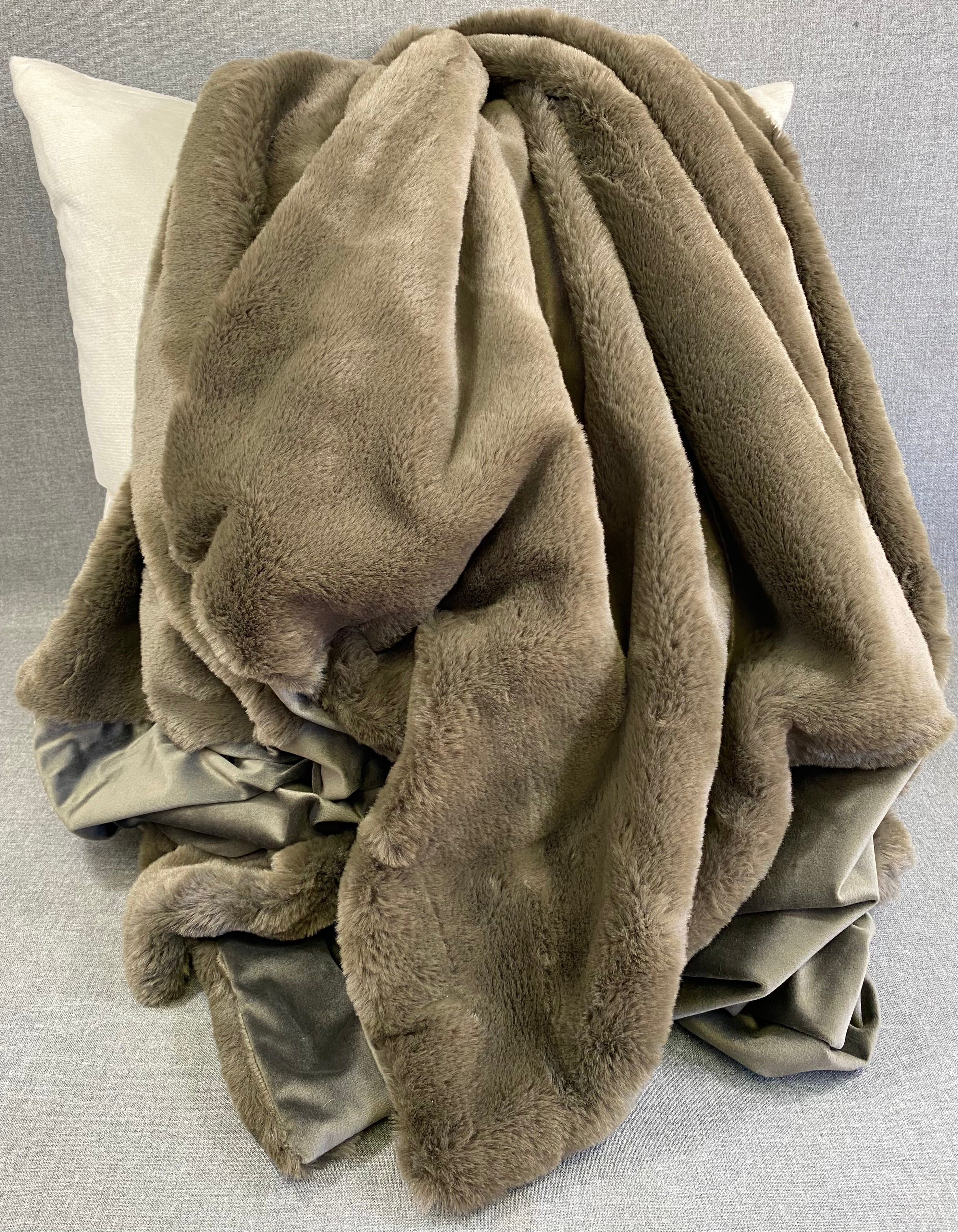 Furocious Throw-Grey Brown-52"X 62"