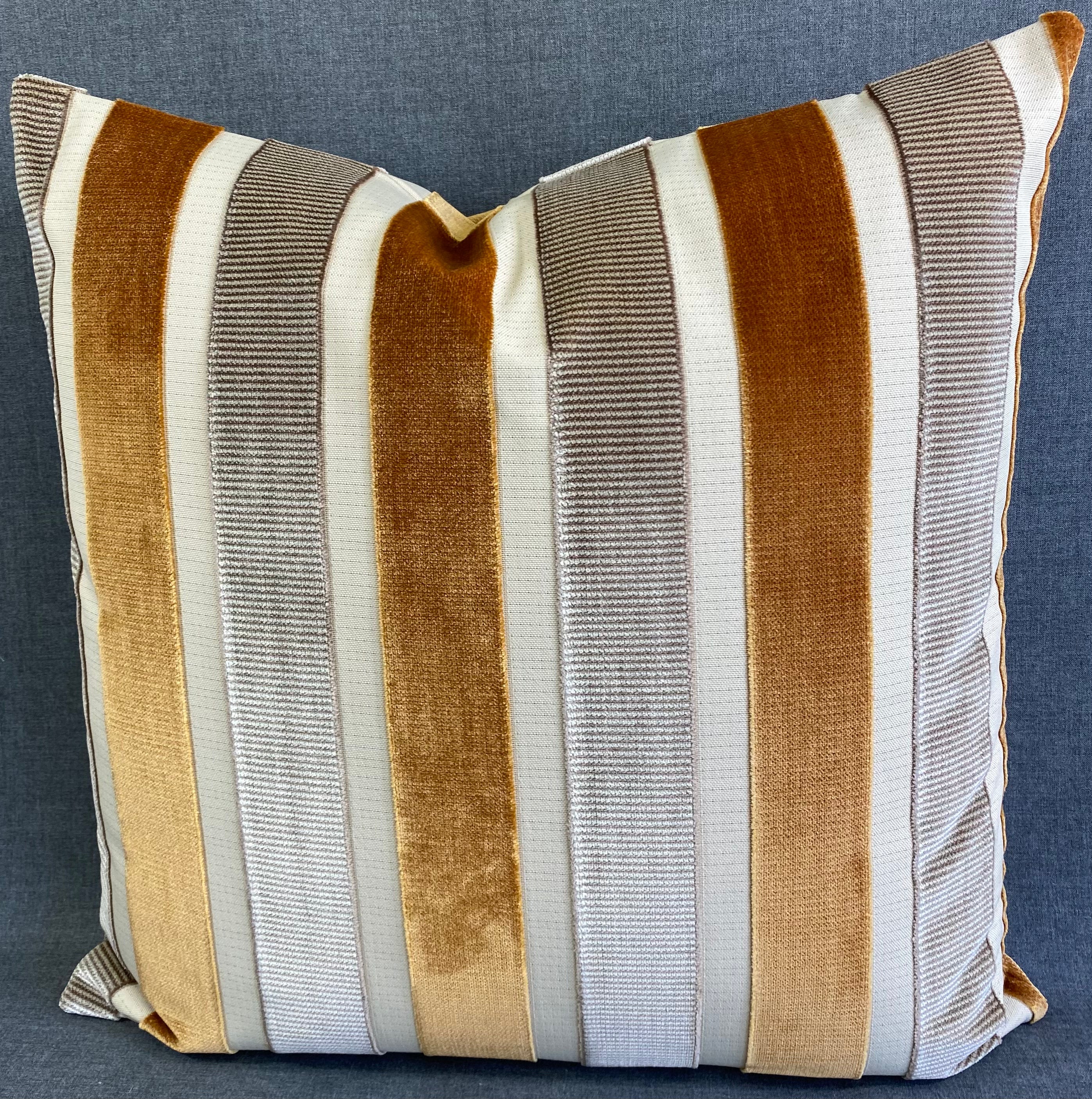 Luxury Pillow - 24” x 24” - Caramel Latte