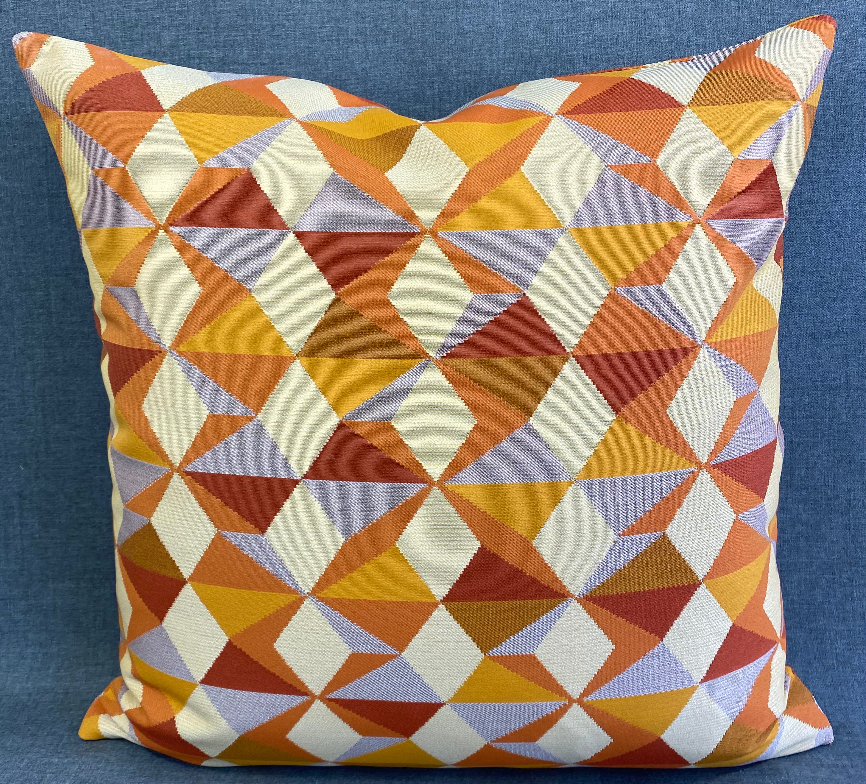 Luxury Pillow- 24" x 24"- Geofire