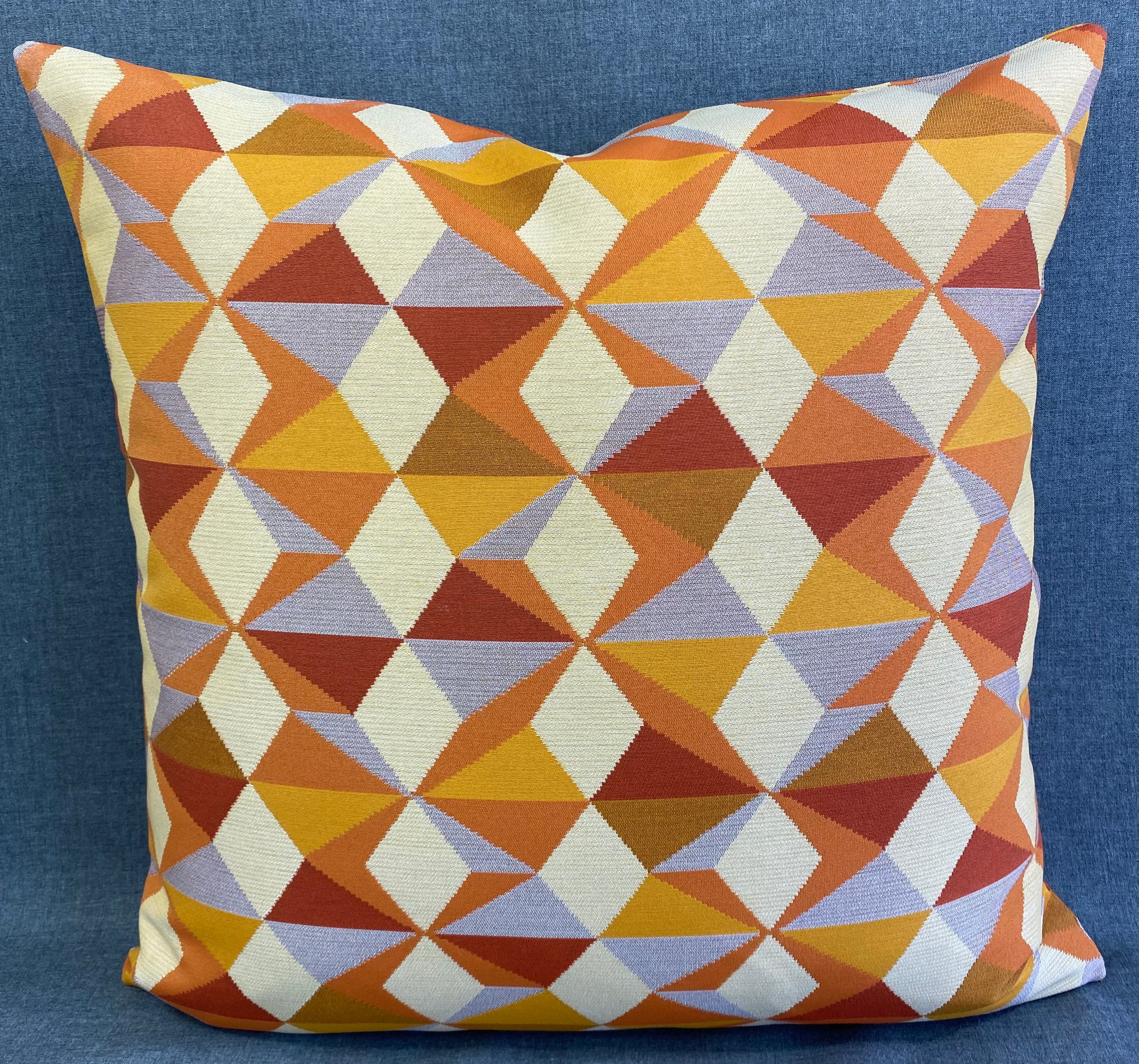 Luxury Pillow- 24" x 24"- Geofire