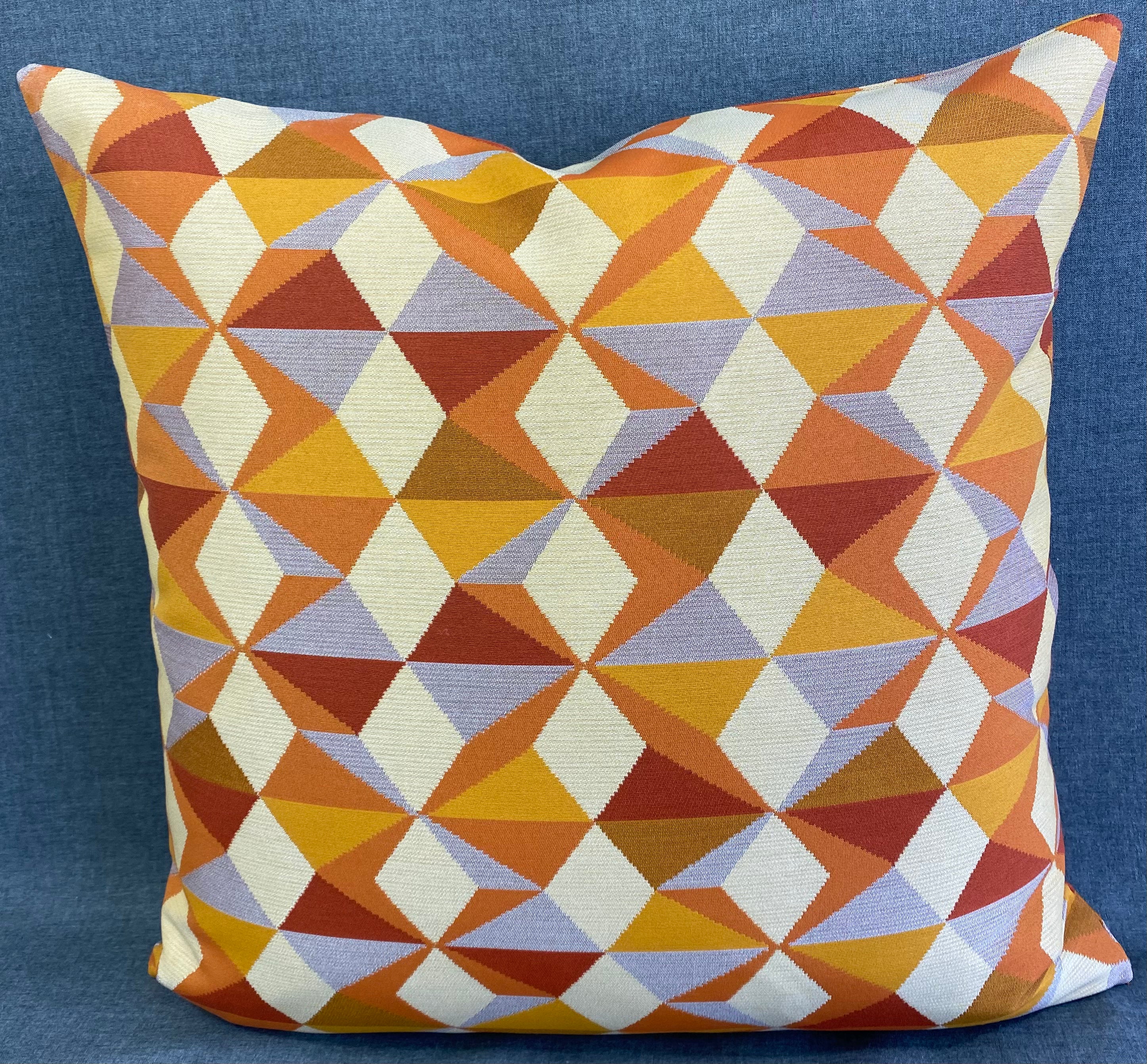 Luxury Pillow- 24" x 24"- Geofire